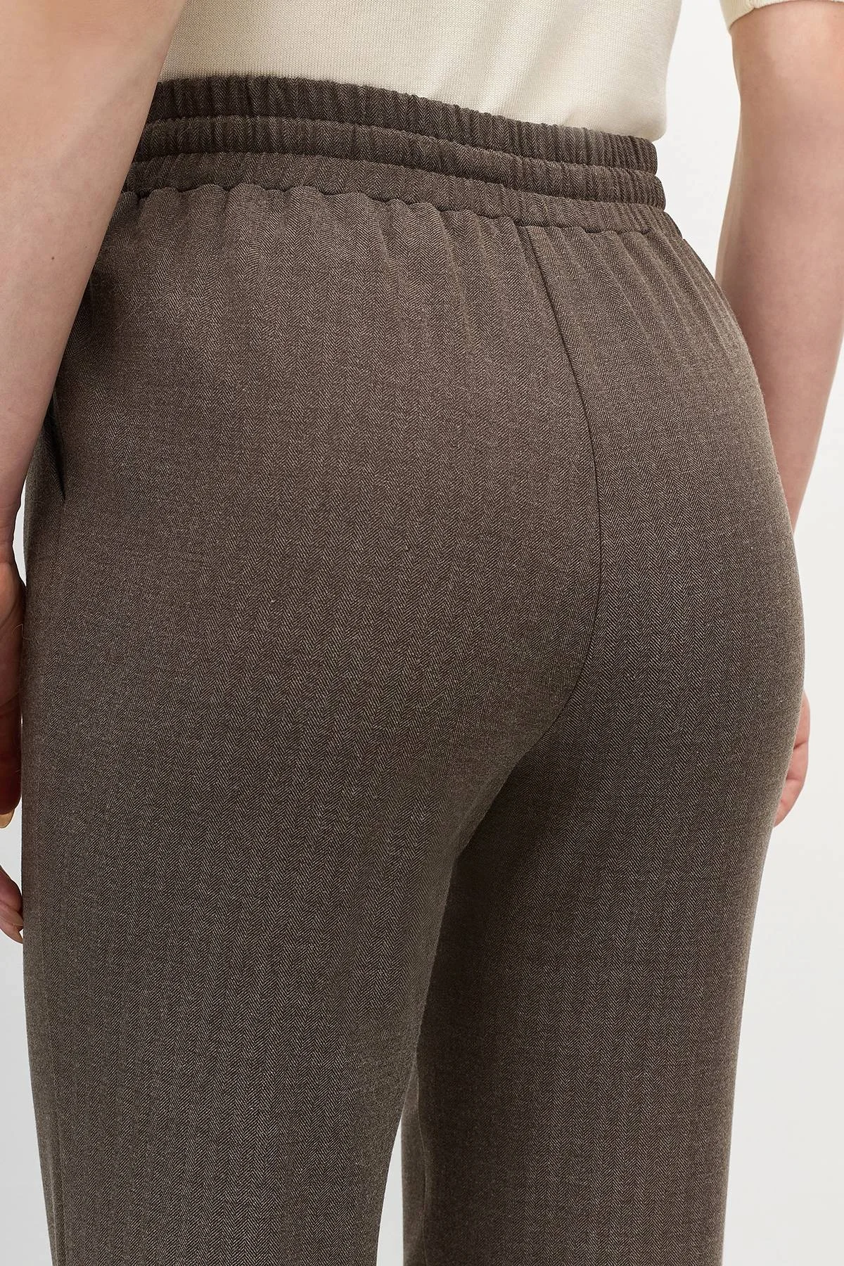 Брюки на широком поясе, 50 Брюки на широком поясе, 50