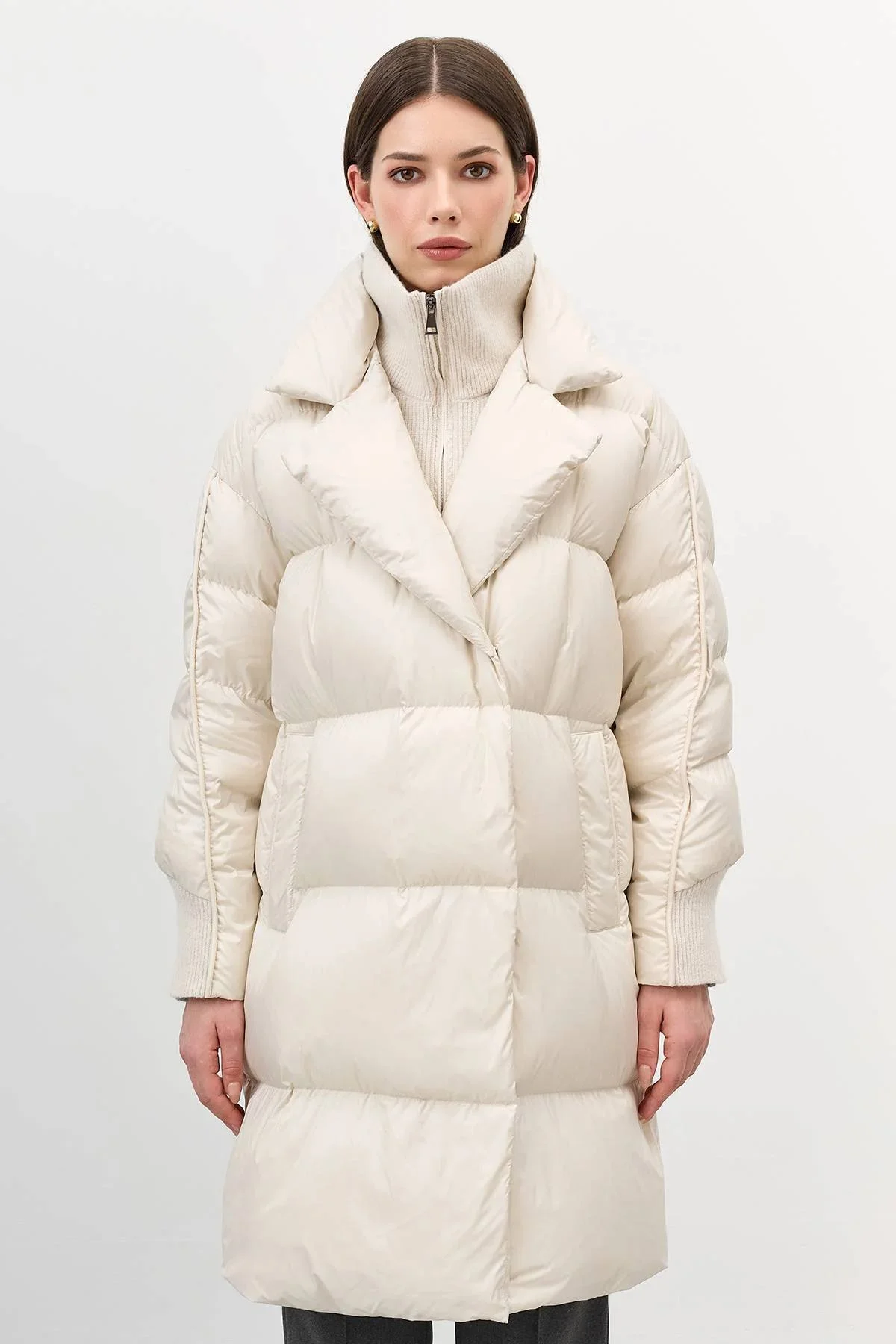 Пуховик на запах с трикотажной манишкой, 50