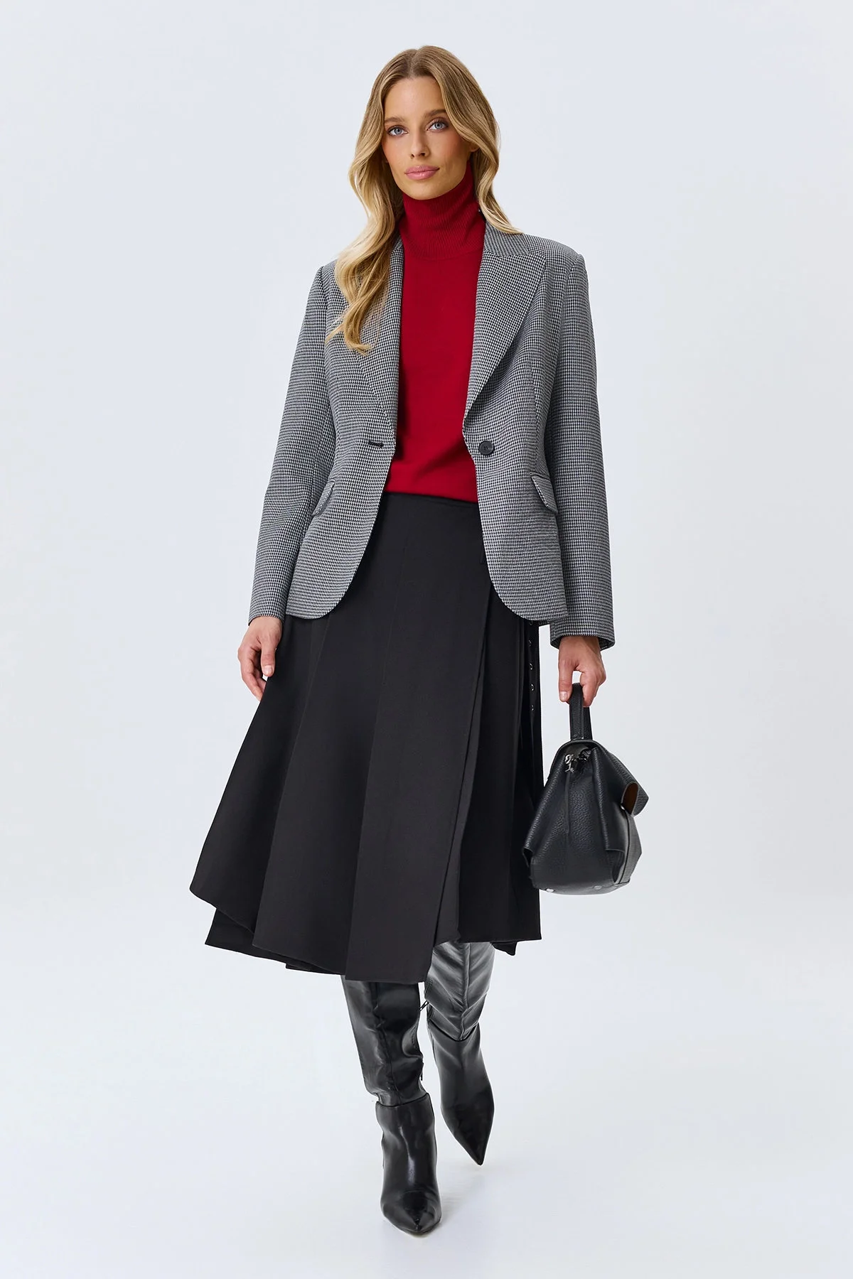Юбка асимметричная в складку, черная, 40