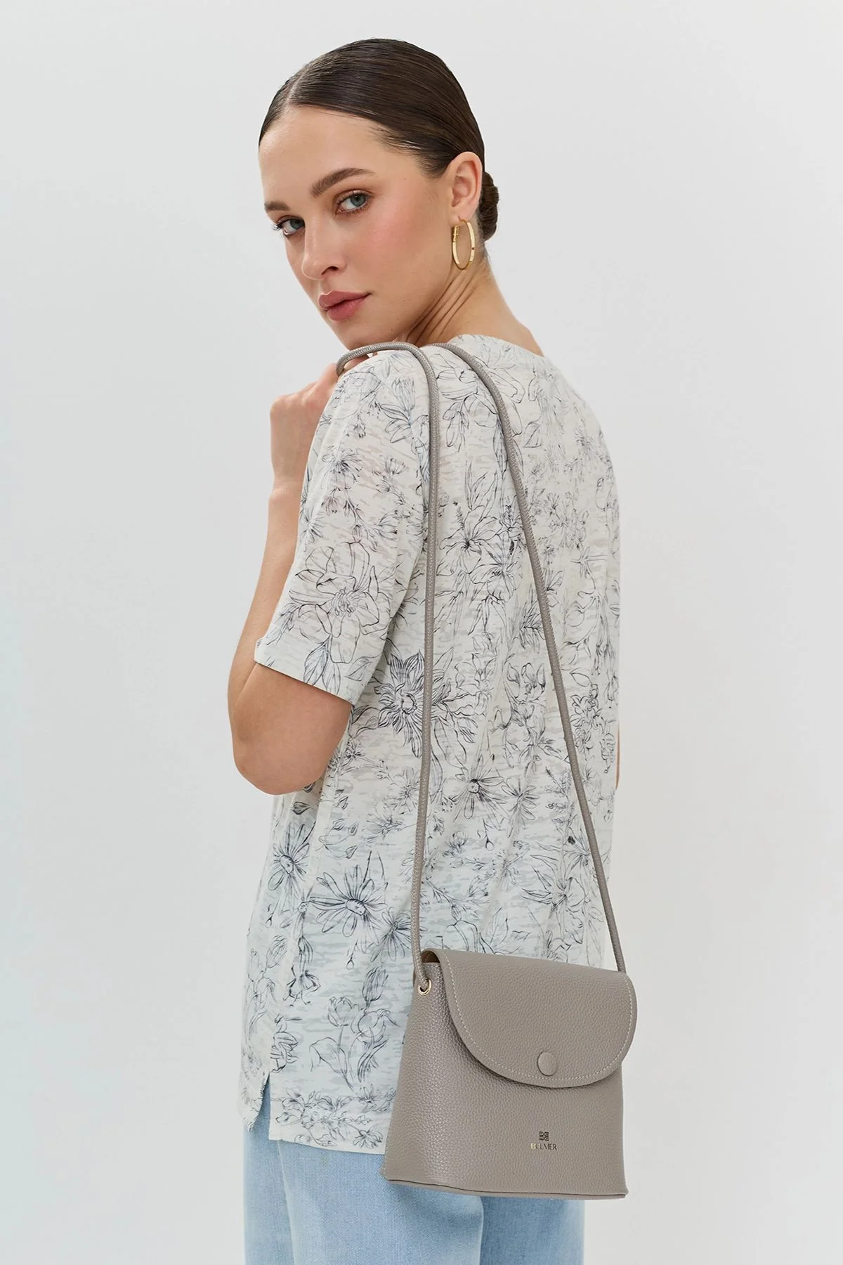 Сумка-шоппер из натуральной кожи с косметичкой, One