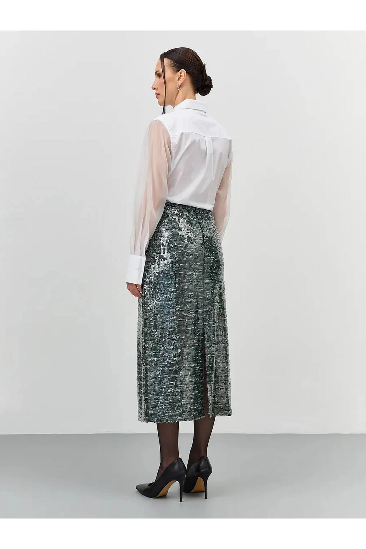 Лимитированная серия юбка с паетками и ремень, 46 Лимитированная серия юбка с паетками и ремень, 46