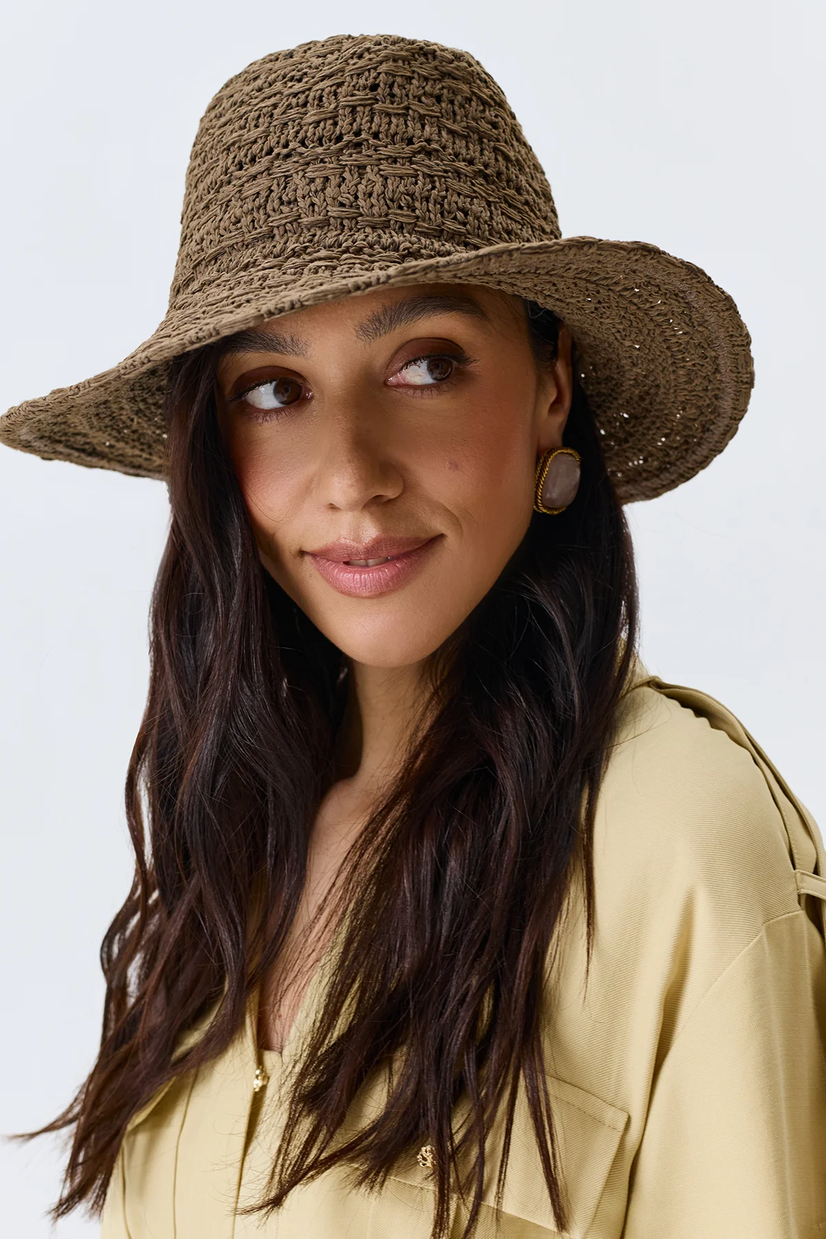 Плетеная шляпа с прямыми полями, One