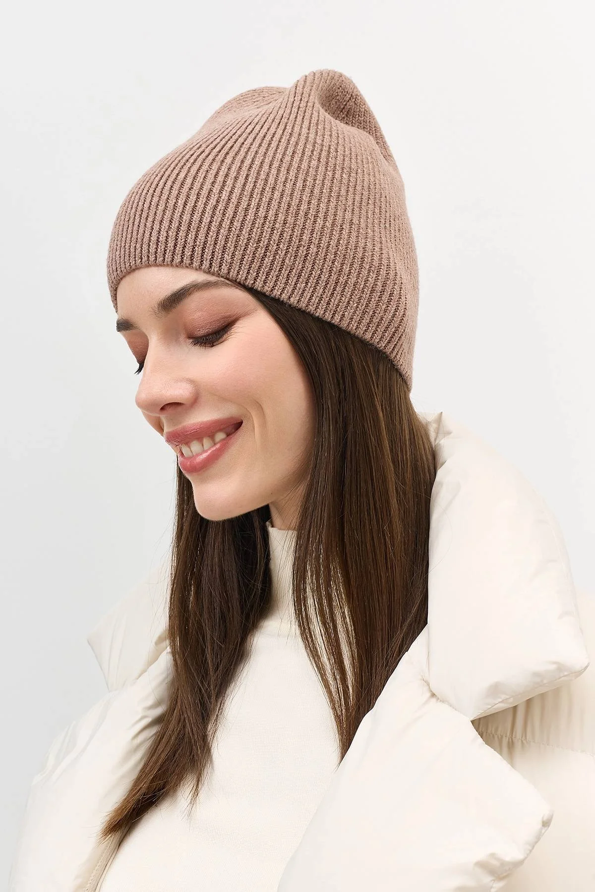 Шапка из вискозы и ангоры, One