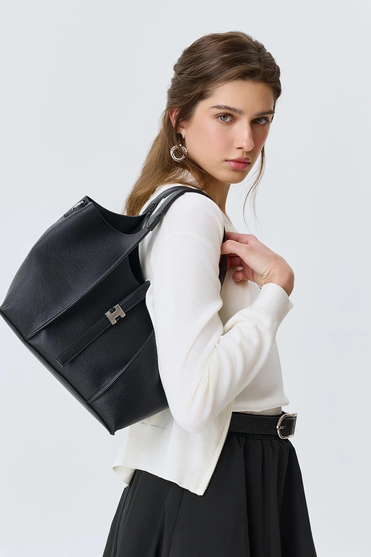 Сумка-тоут с акцентными швами, One