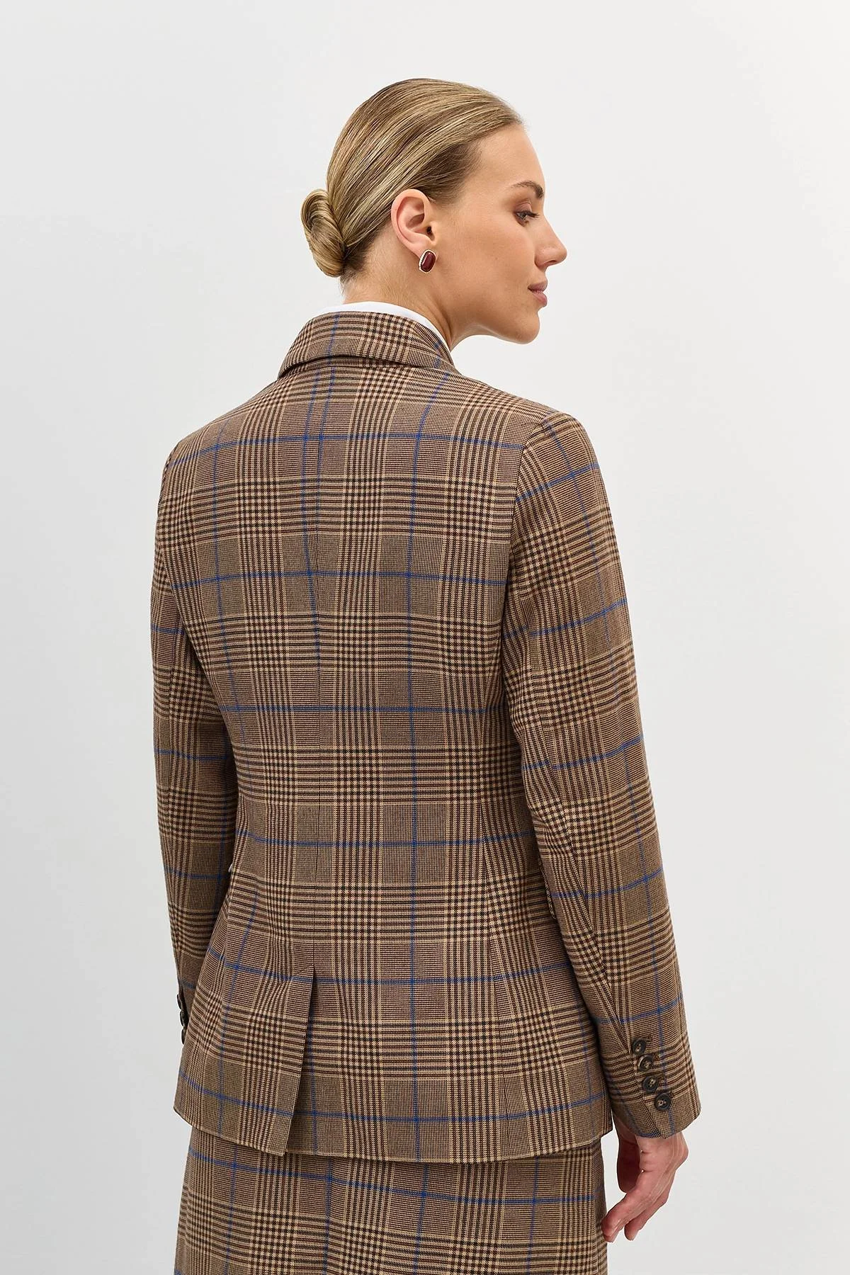 Двубортный жакет в клетку, 50