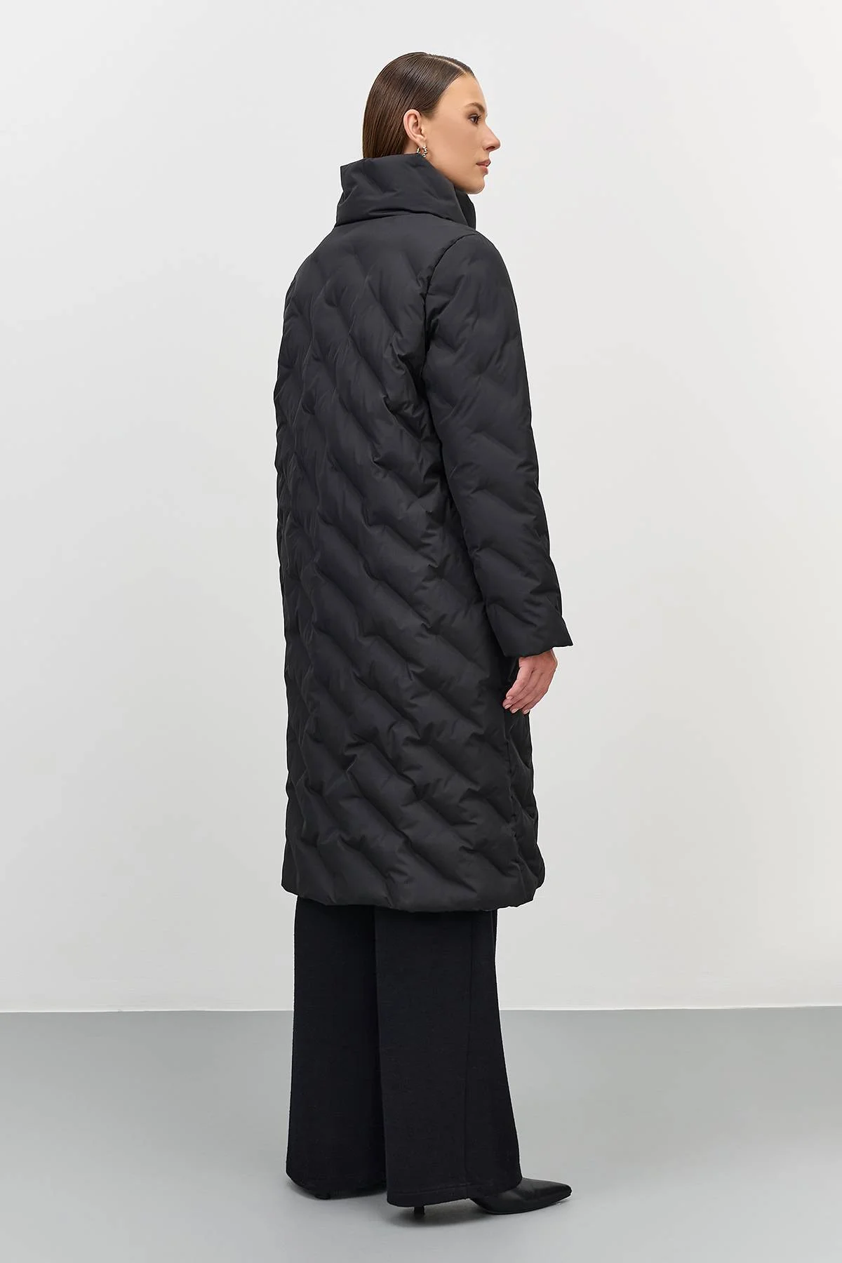 Лимитированная серия теплое пальто с акцентной стежкой и палантин, 50