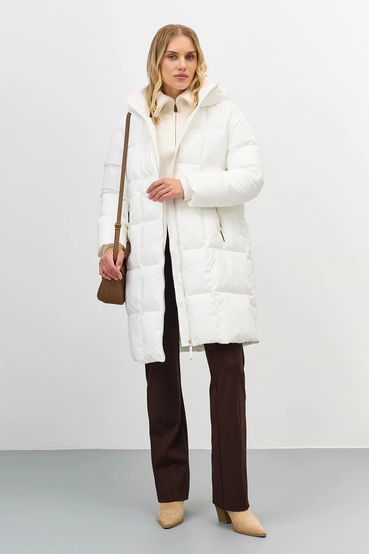 Лимитированная серия теплое пальто с квадратной стежкой с палантином, 52