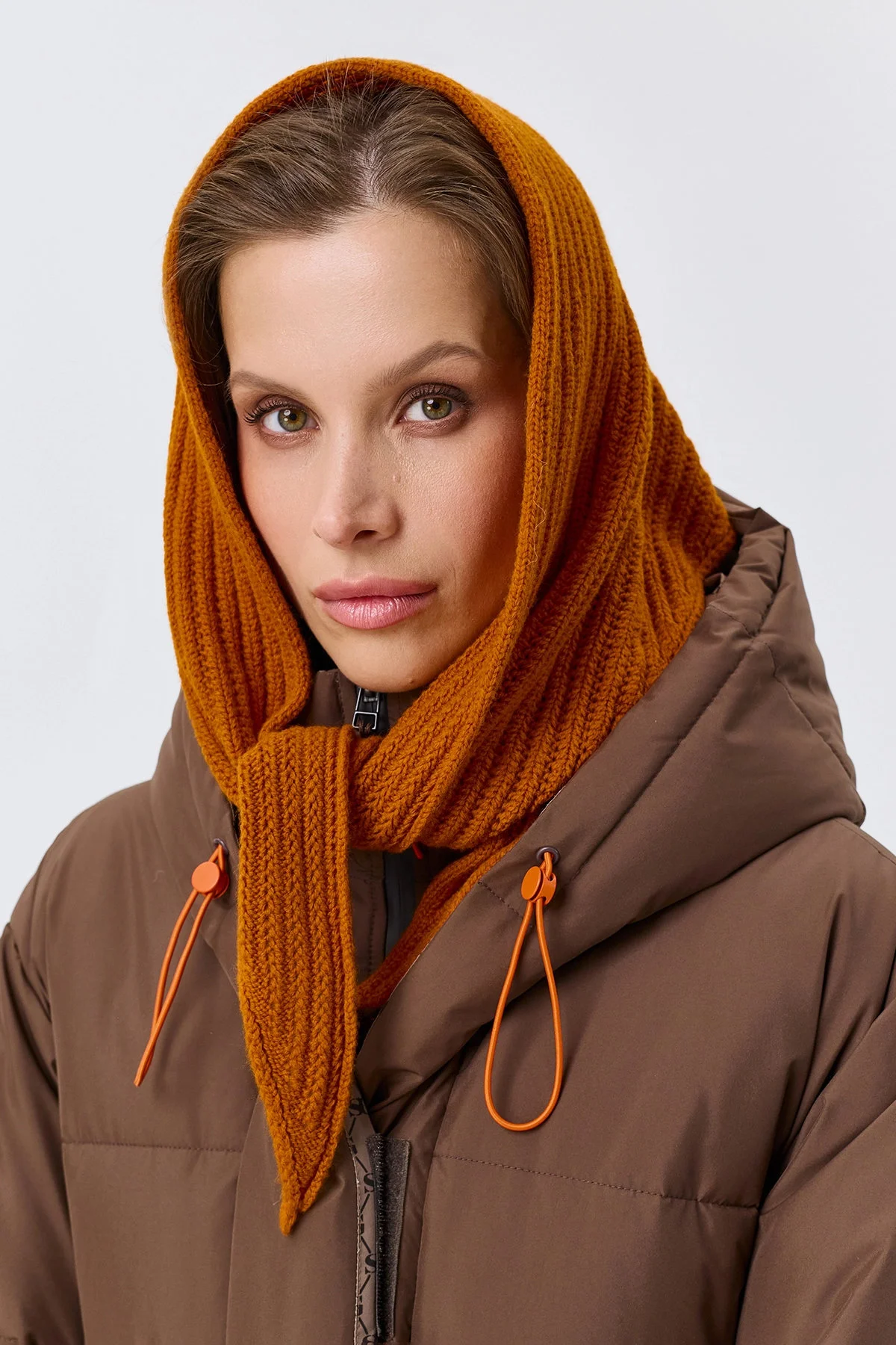 Косынка рыжая из 100% шерсти, one