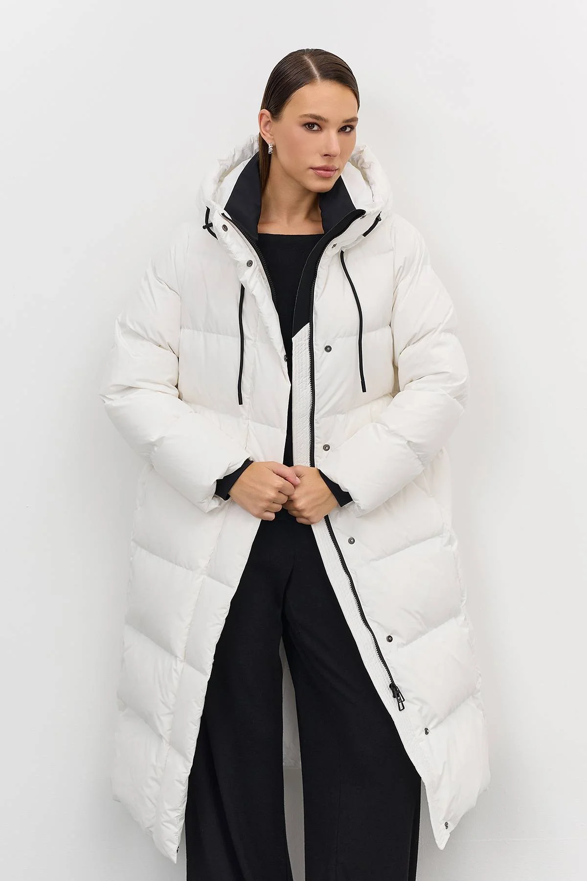 Лимитированная серия белый длинный пуховик на натуральном утеплителе и палантин, 48