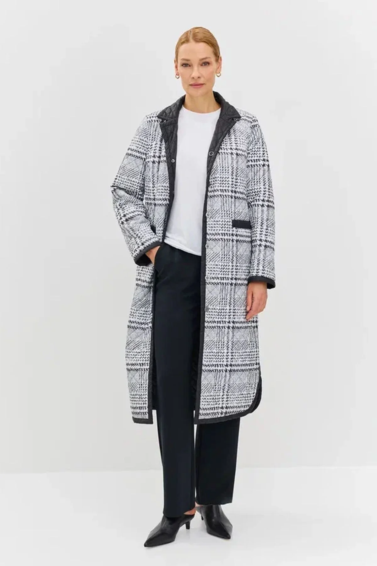 Стеганое двустороннее пальто с принтом в клетку, 52р