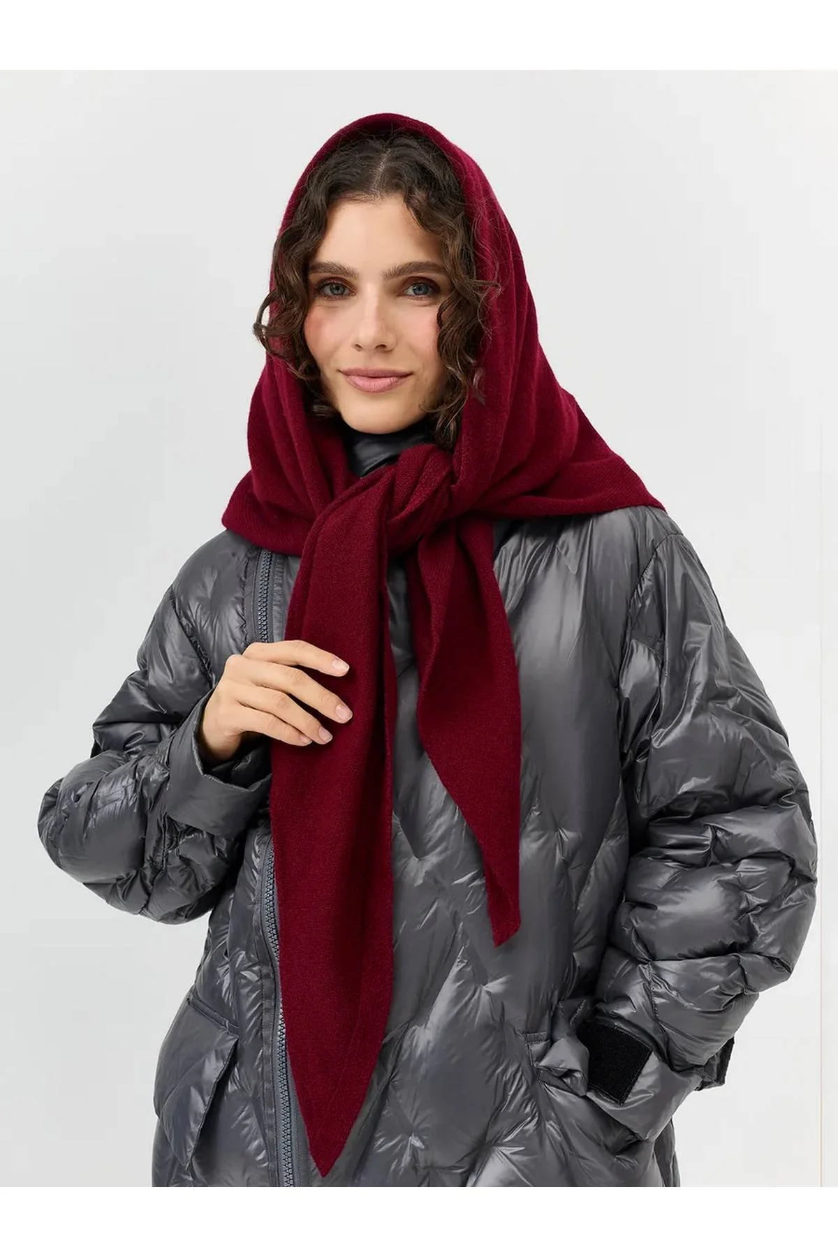 Косынка бордовая, One