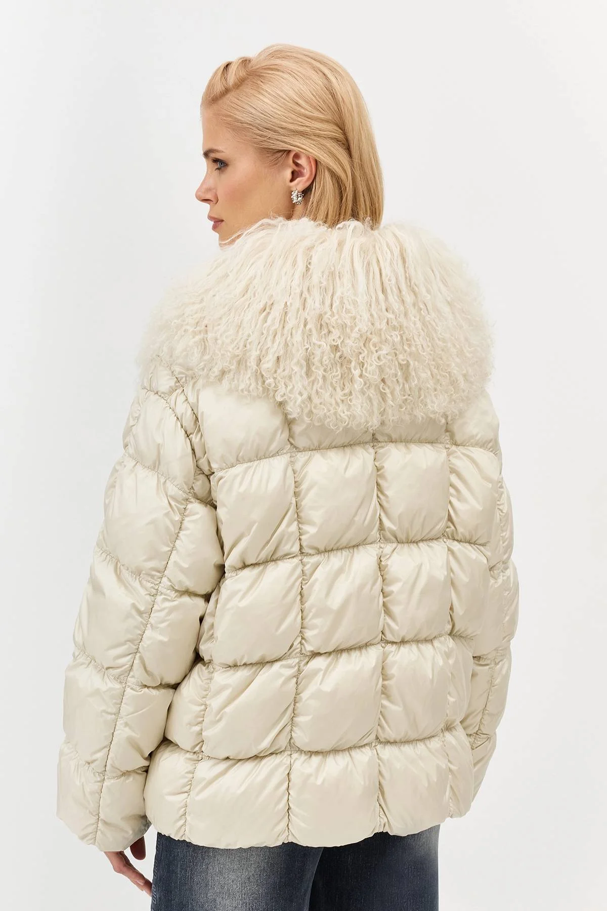 Лимитированная серия куртка жемчужная пуховая с палантином, 34 Лимитированная серия куртка жемчужная пуховая с палантином, 34