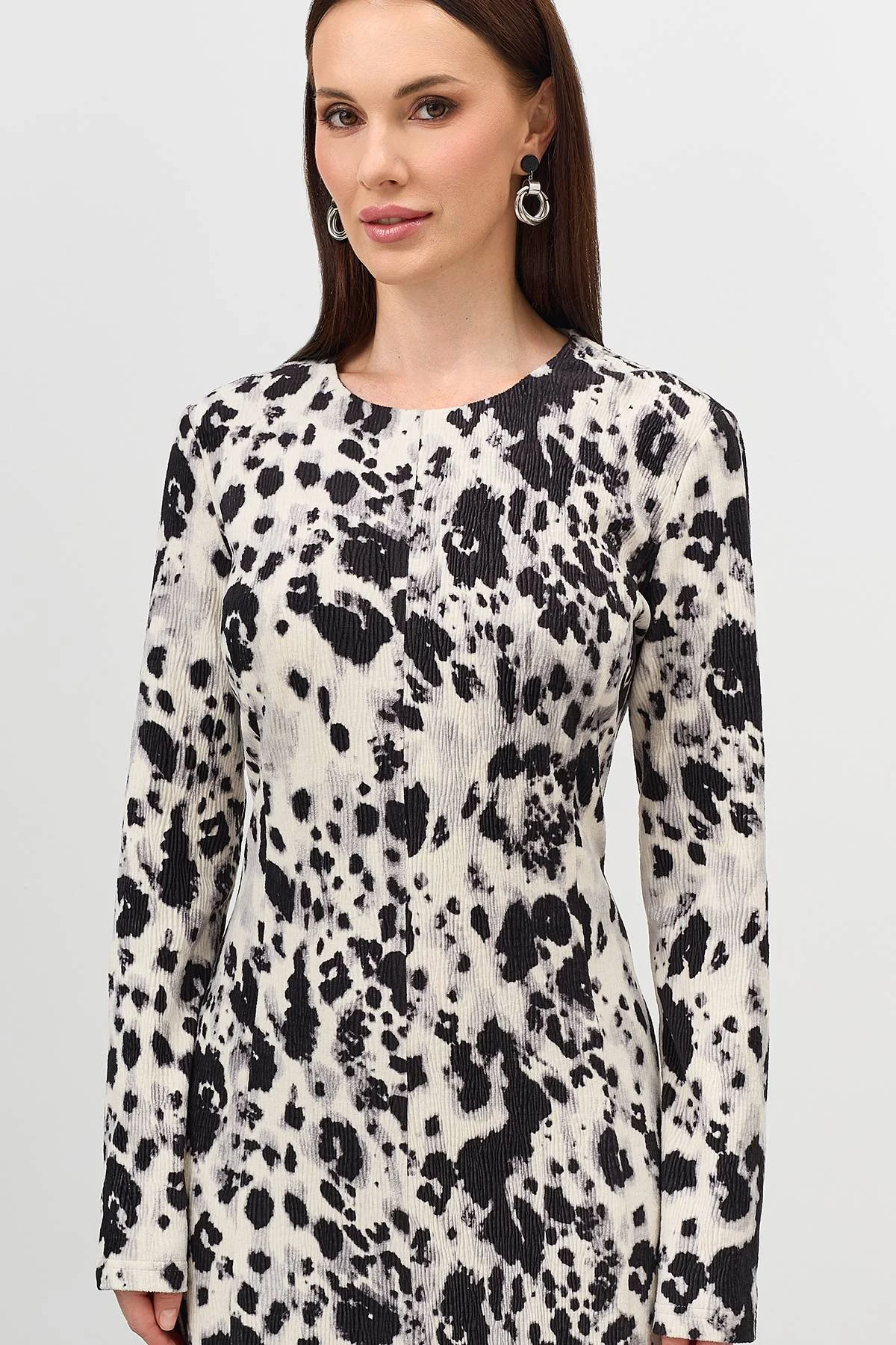 Платье с монохромным принтом, 48