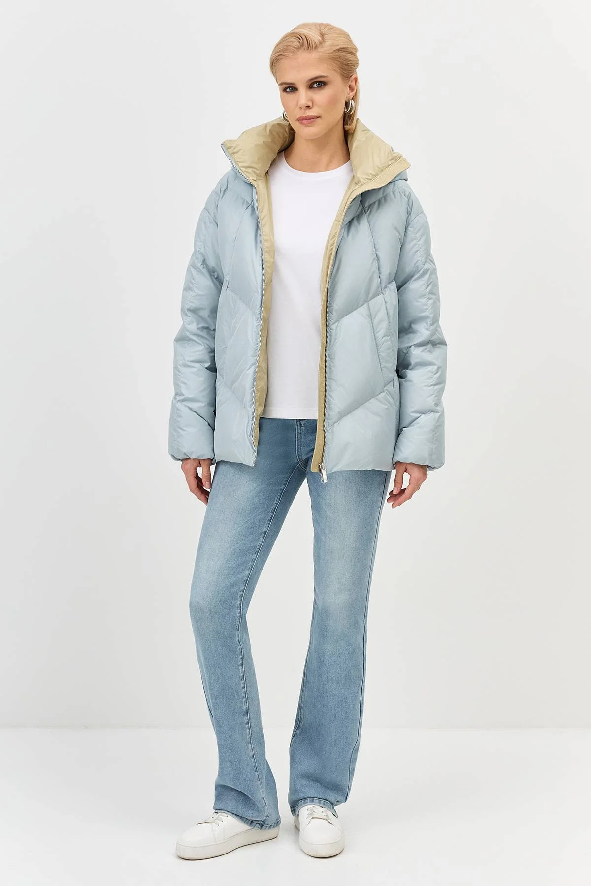 Лимитированная серия  объемная фактурная куртка и палантин, 42