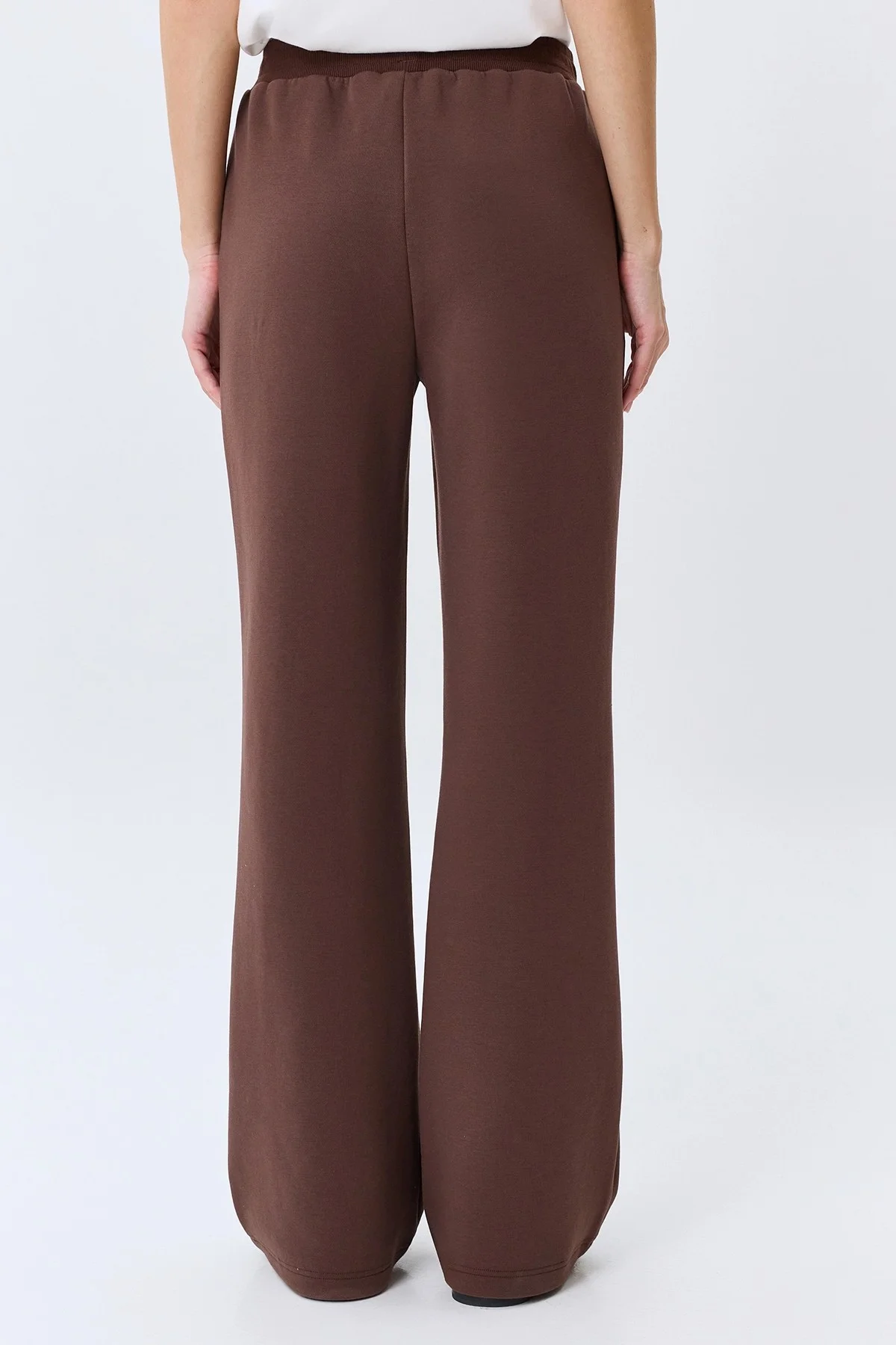 Трикотажные брюки в шоколадном оттенке, 40