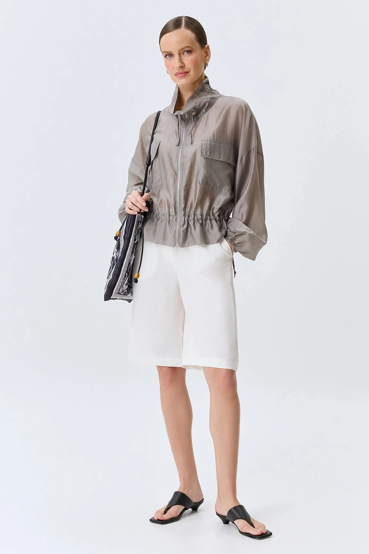 Шорты-бермуды из смесового льна, 42