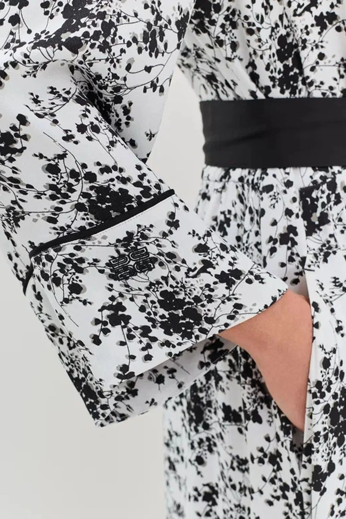 Платье А-силуэта с флоральным принтом, 46р