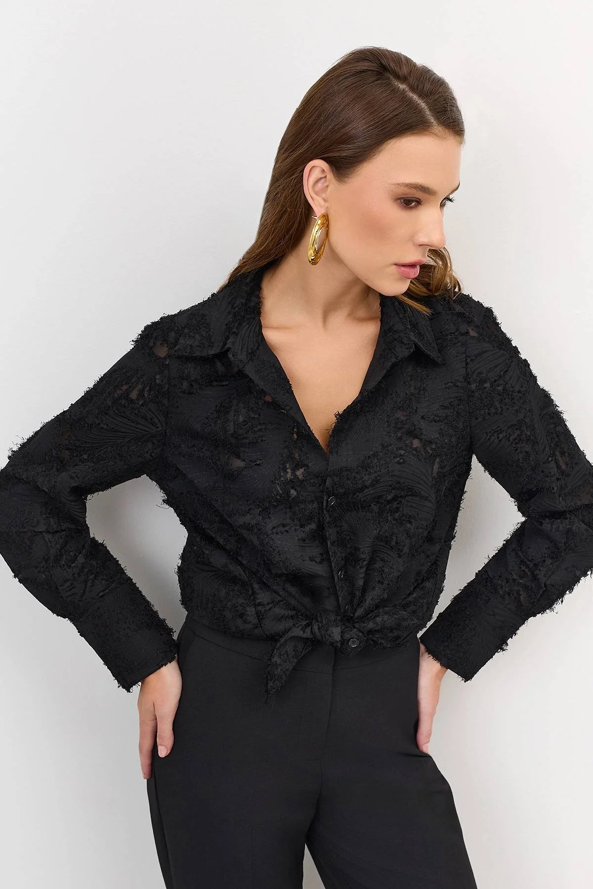 Блузка из фактурной ткани, 48