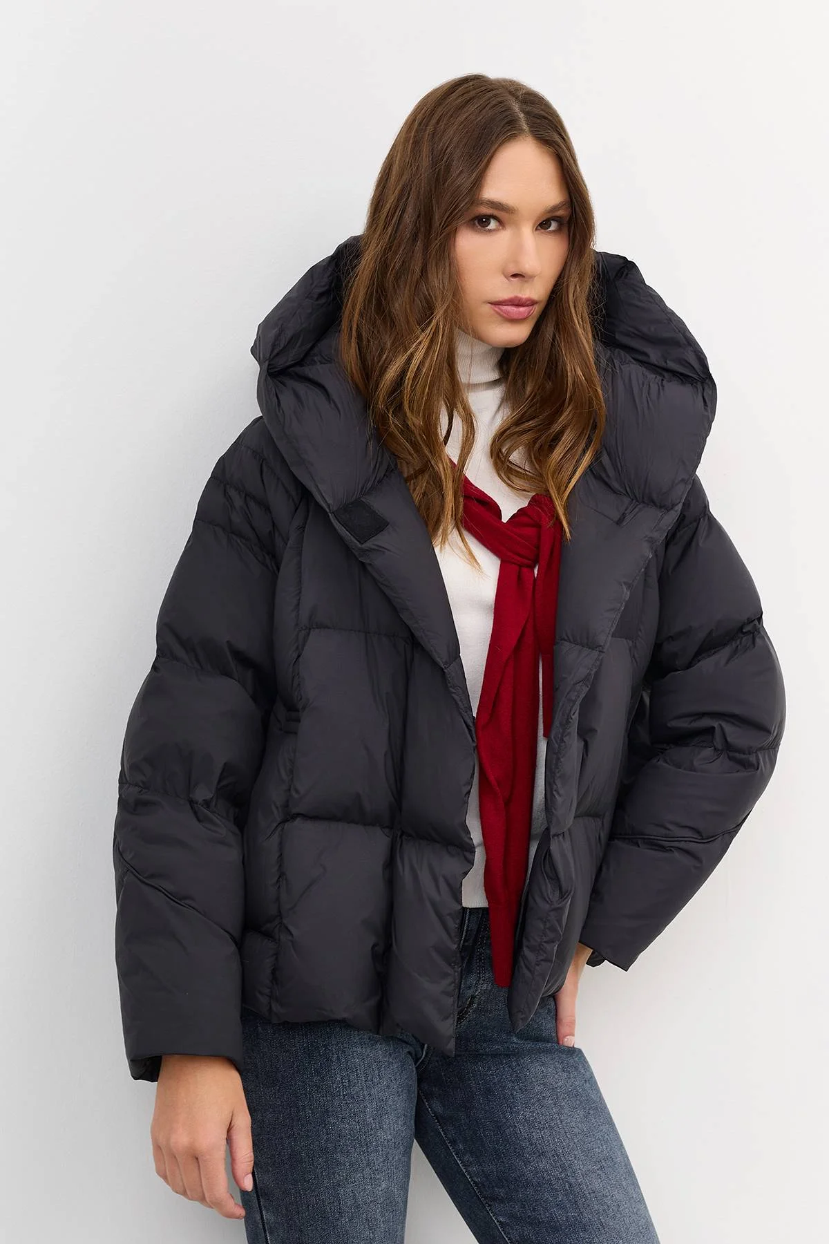 Лимитированная серия легкий короткий пуховик и палантин, 50