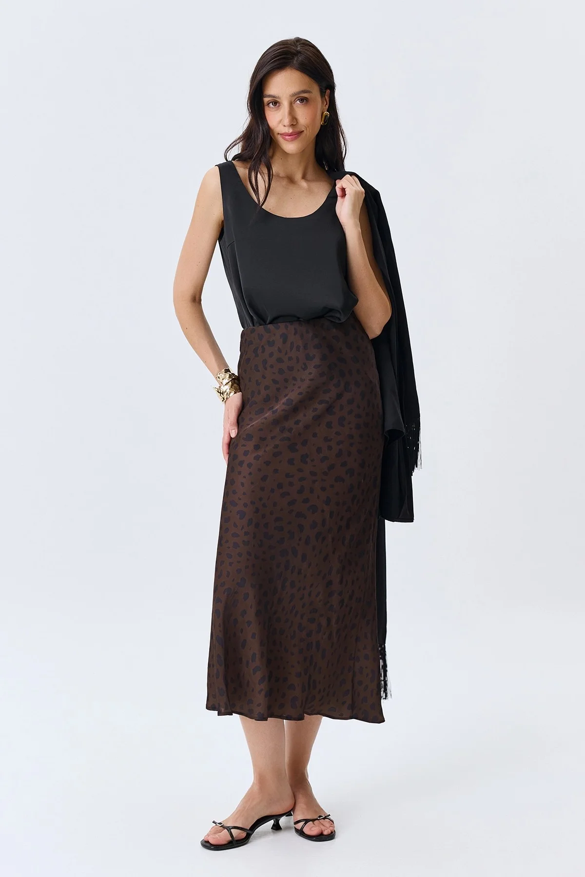 Черный свободный сатиновый топ, 44