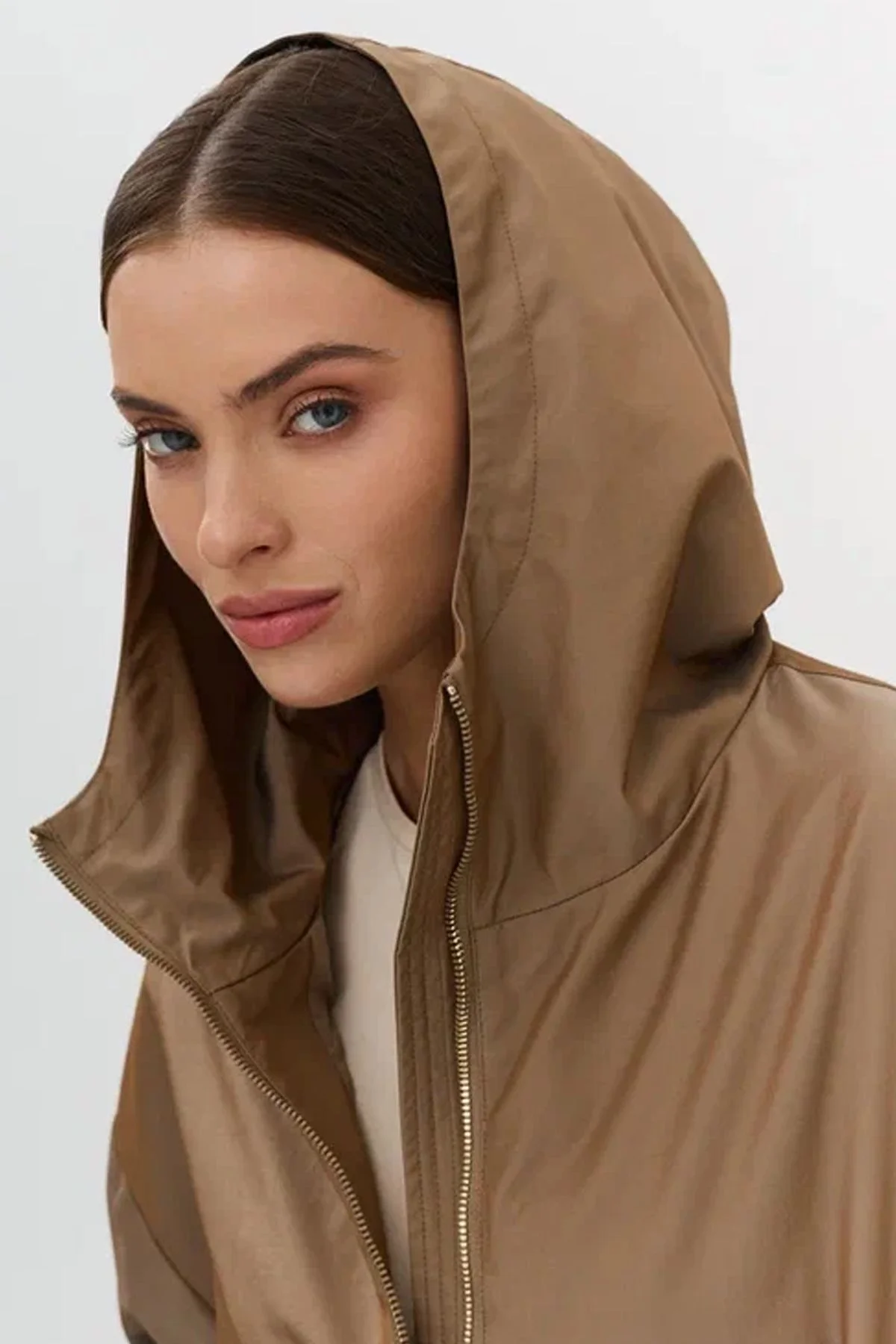 Ветровка в минималистичном стиле свободного силуэта, 50р