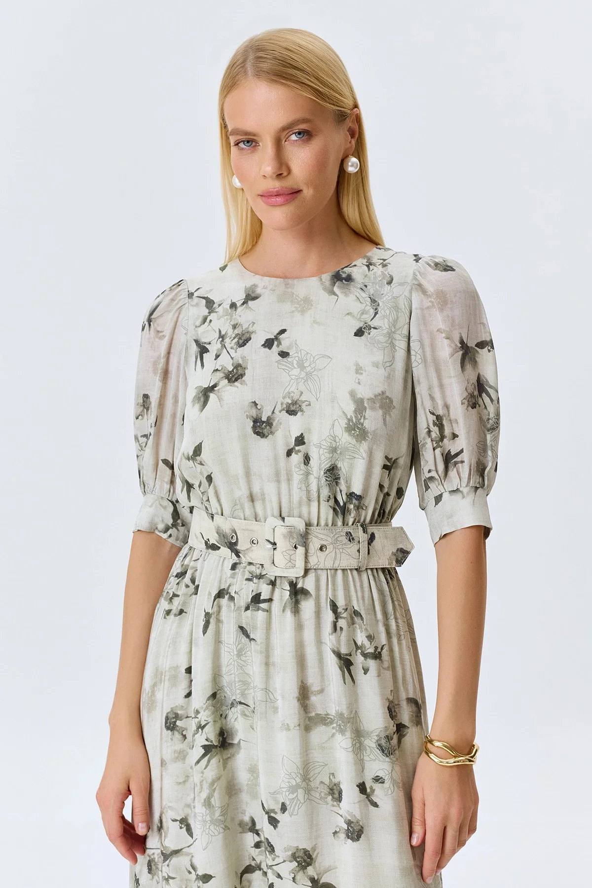 Платье с флоральным принтом, 34