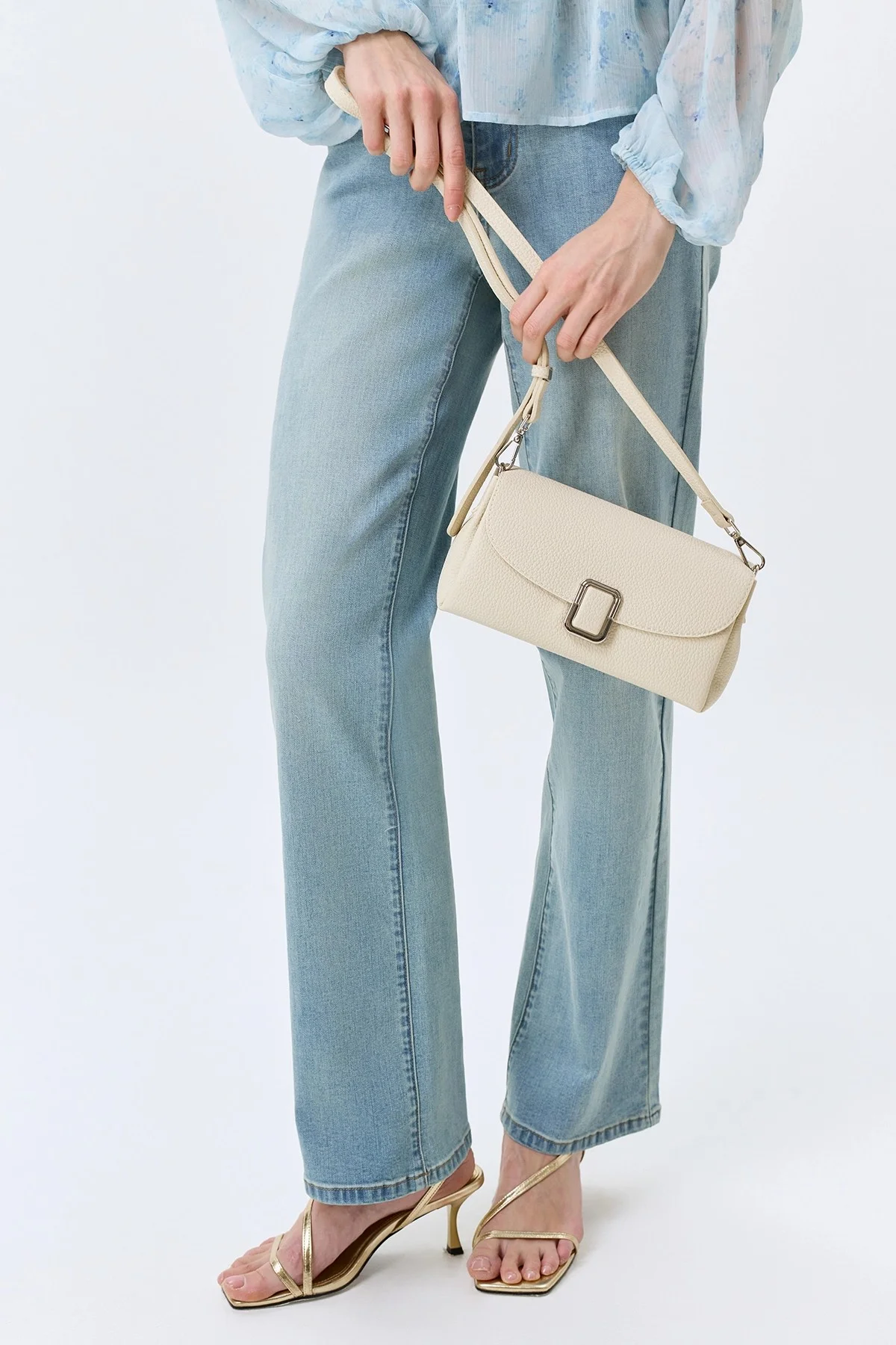 Сумка кроссбоди в молочном оттенке, One