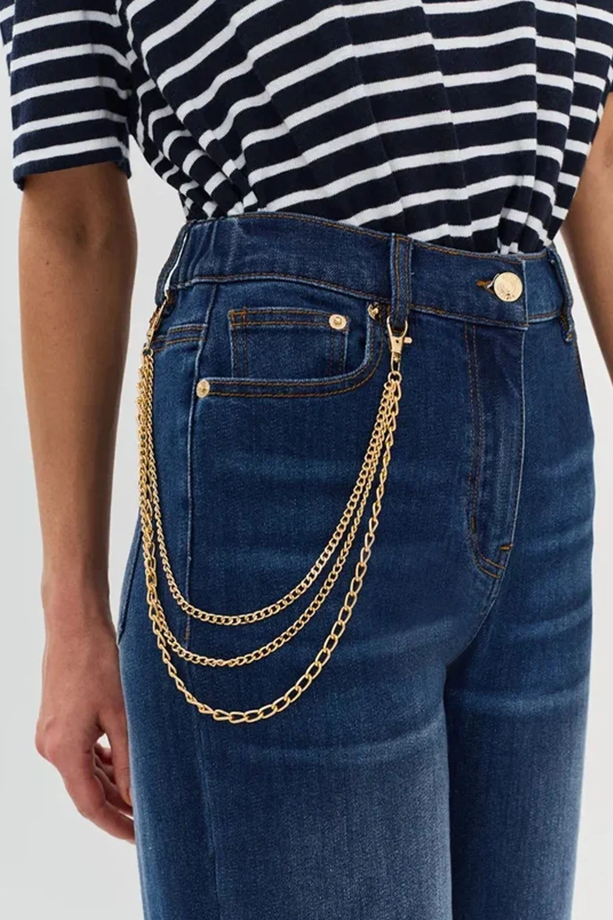 Джинсы из эластичного денима с декоративной цепью, 42р