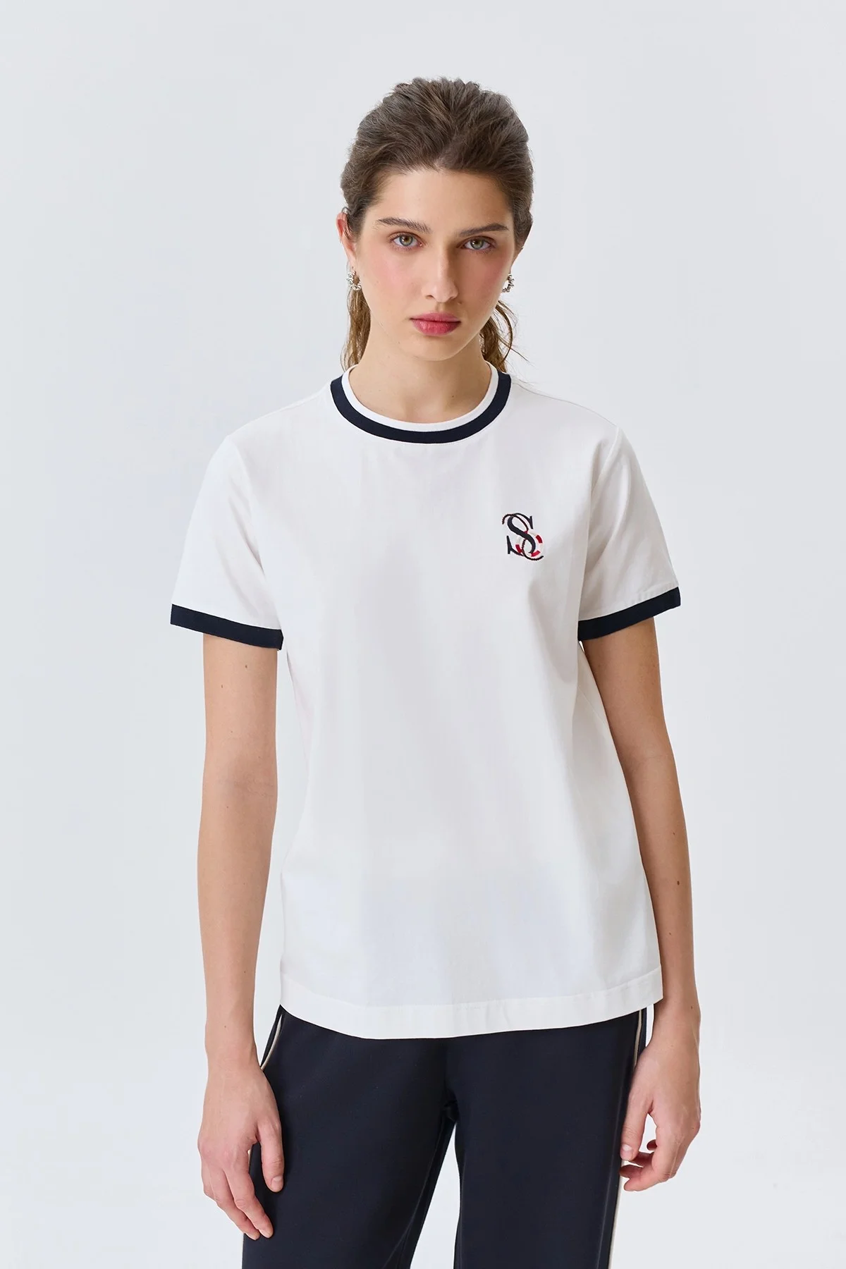 Футболка с контрастными деталями, 52