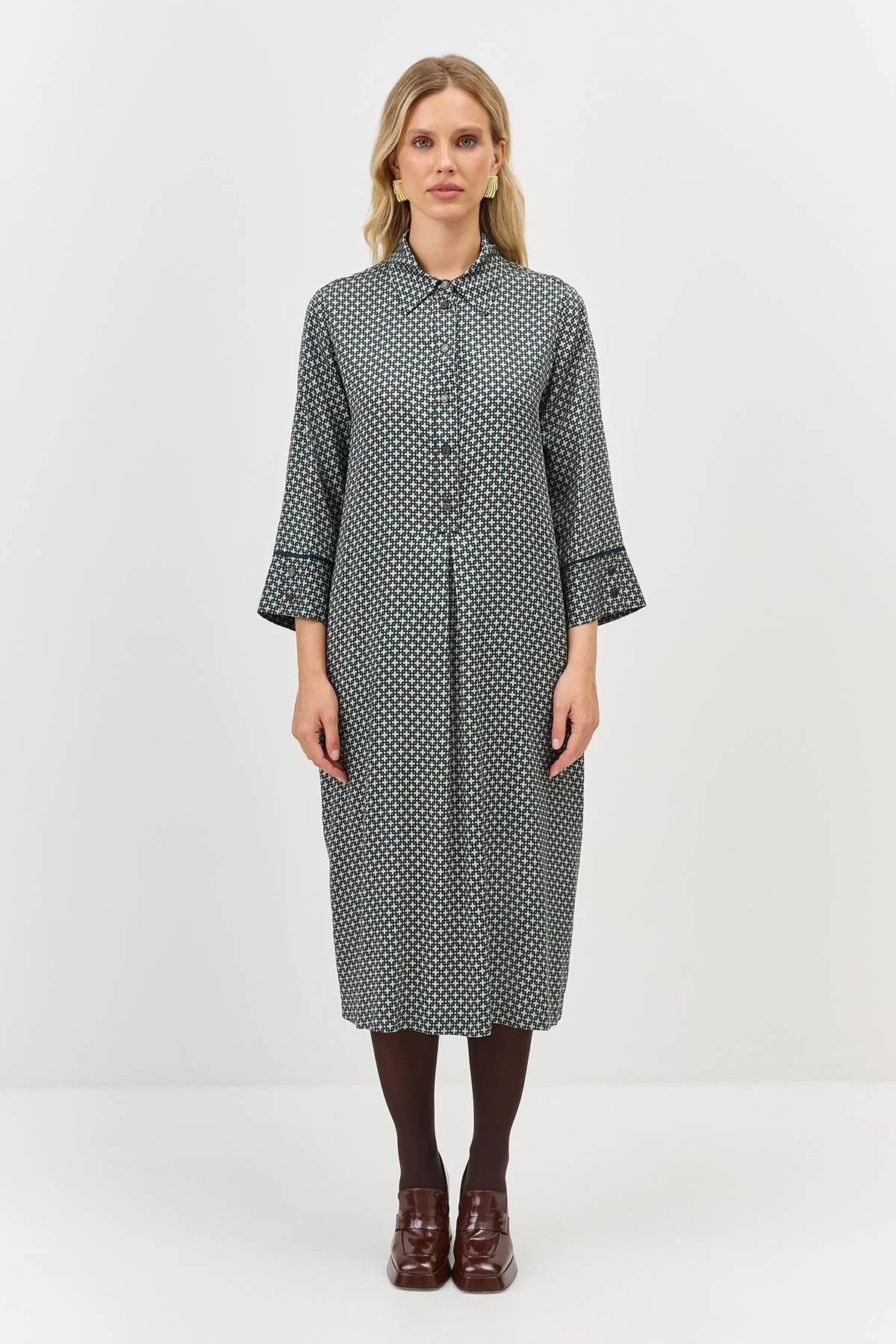 Лимитированная серия платье-рубашка с геометрическим принтом и палантином, 34