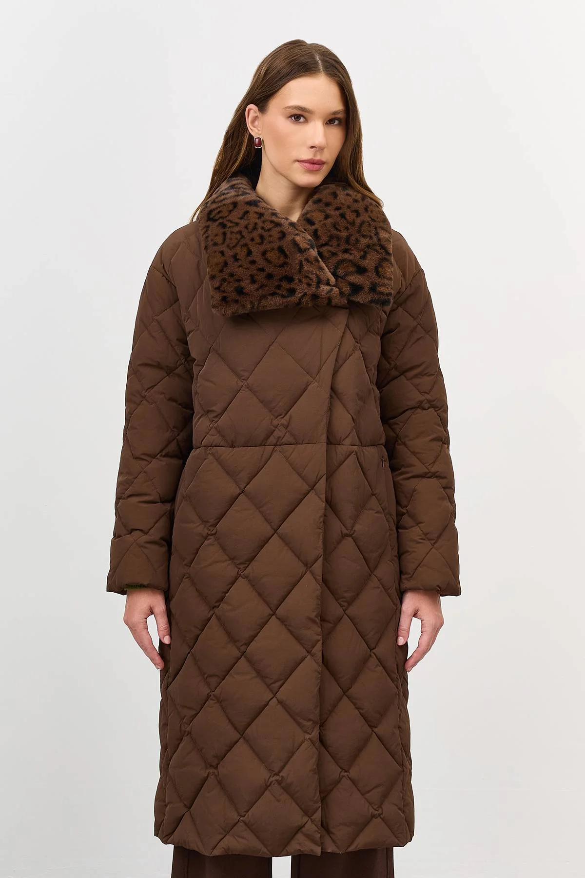 Лимитированная серия коричневое пальто с палантином, 52