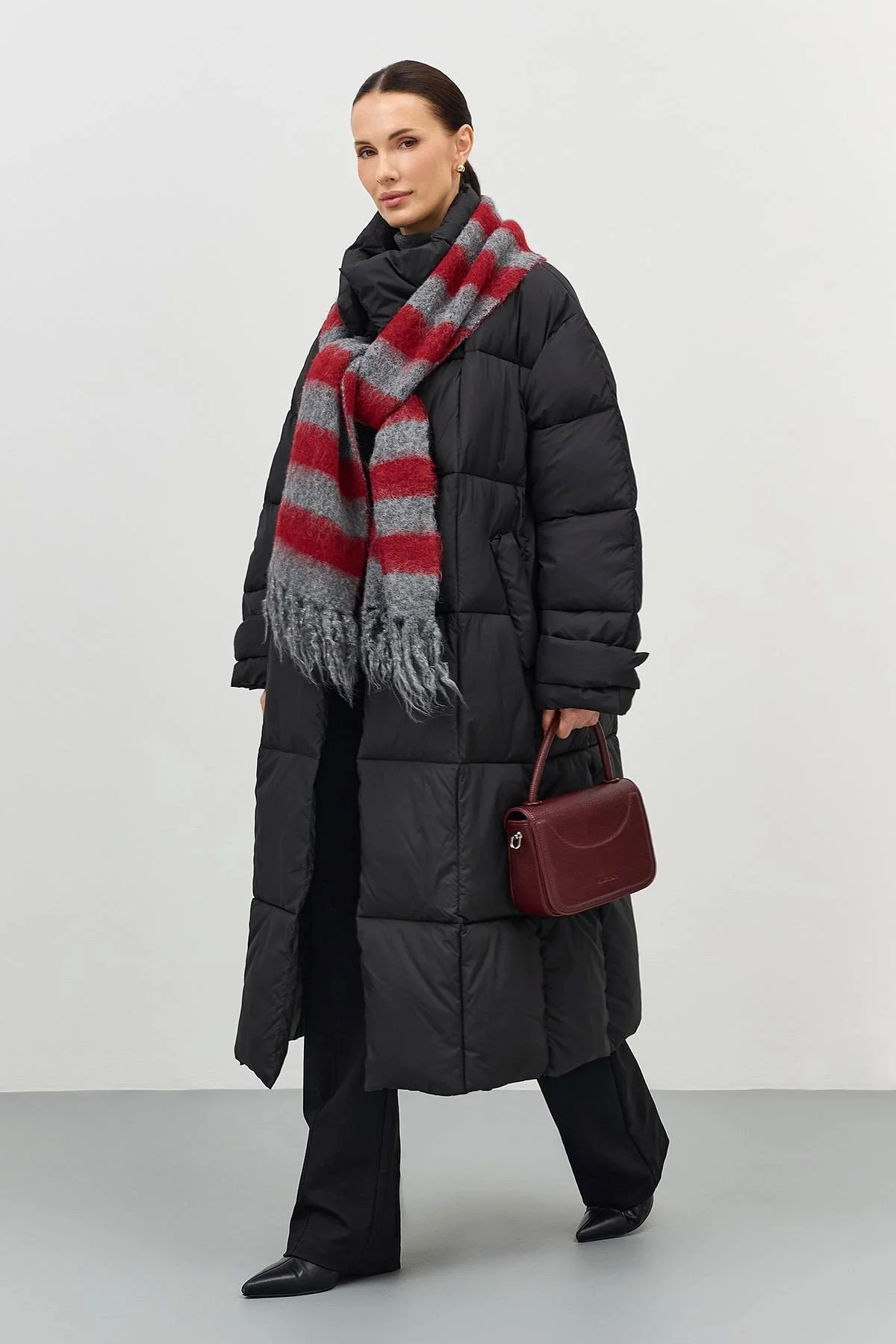 Яркий шарф в полоску, One