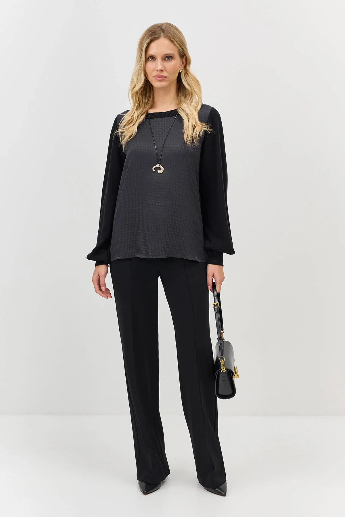 Лимитрированная серия комбинированная блузка из фактурной вискозы с ремнем, 36