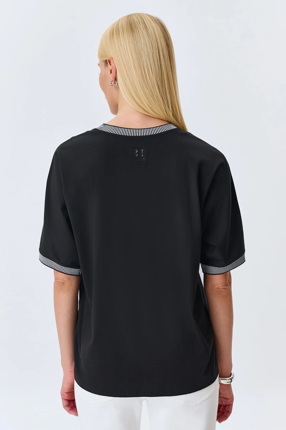 Свободная блузка с контрастным рибом, 44