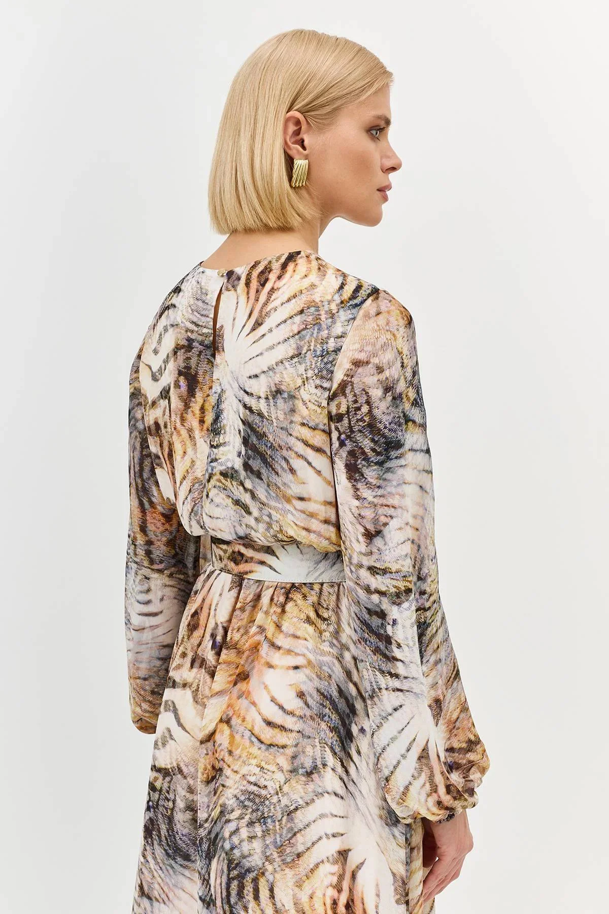 Шифоновое платье с анималистичным принтом, 40