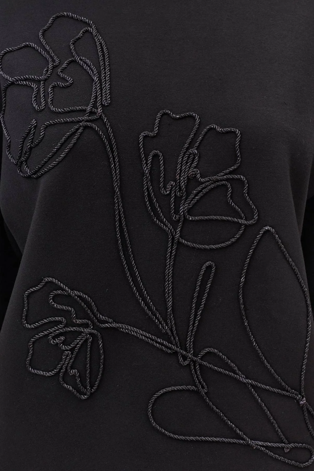 Лимитированная серия джемпер с  вышивкой и ремень, 40