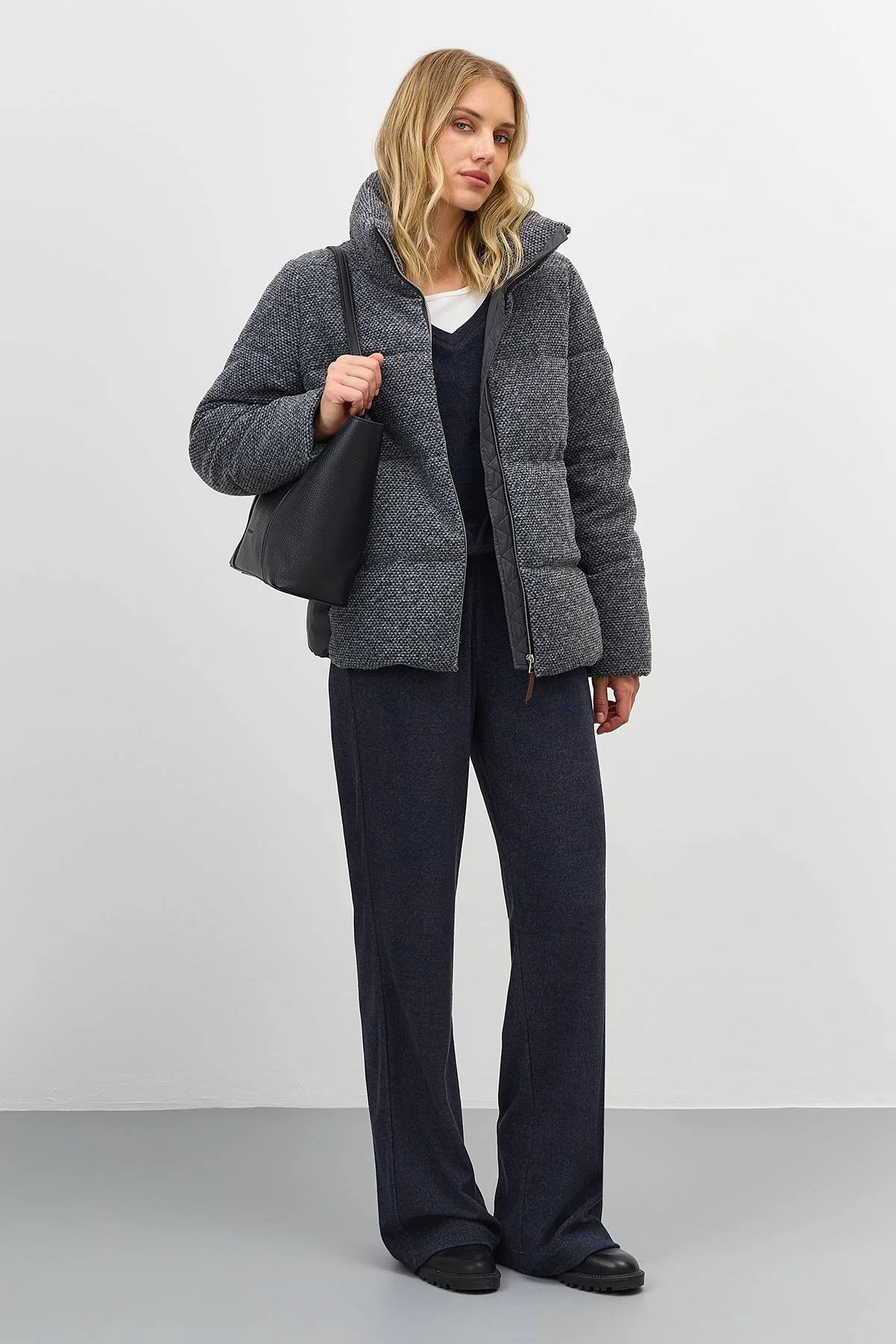 Лимитированная серия минималистичная комбинированная куртка с палантином, 48