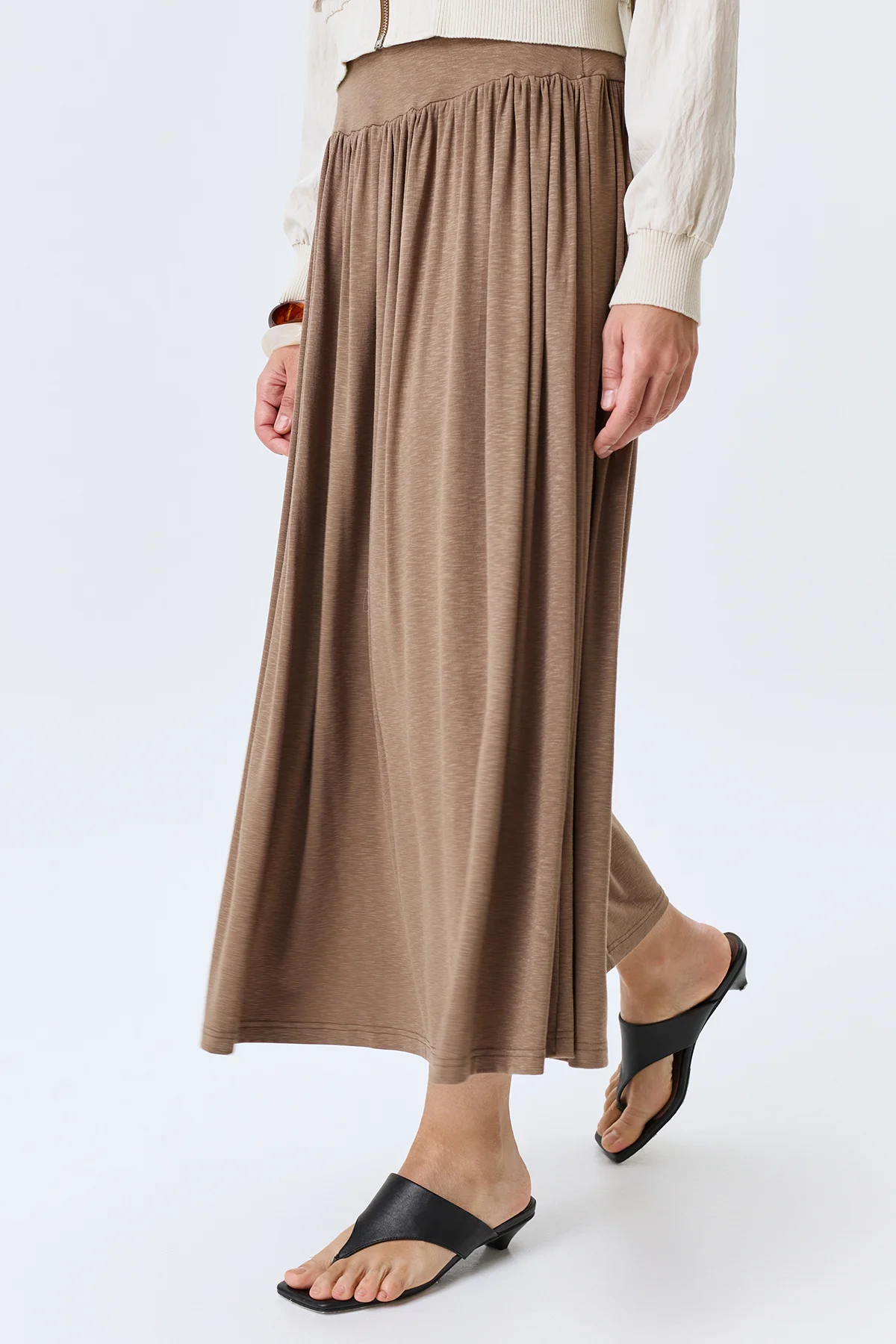 Свободная юбка в мягкую складку, 50