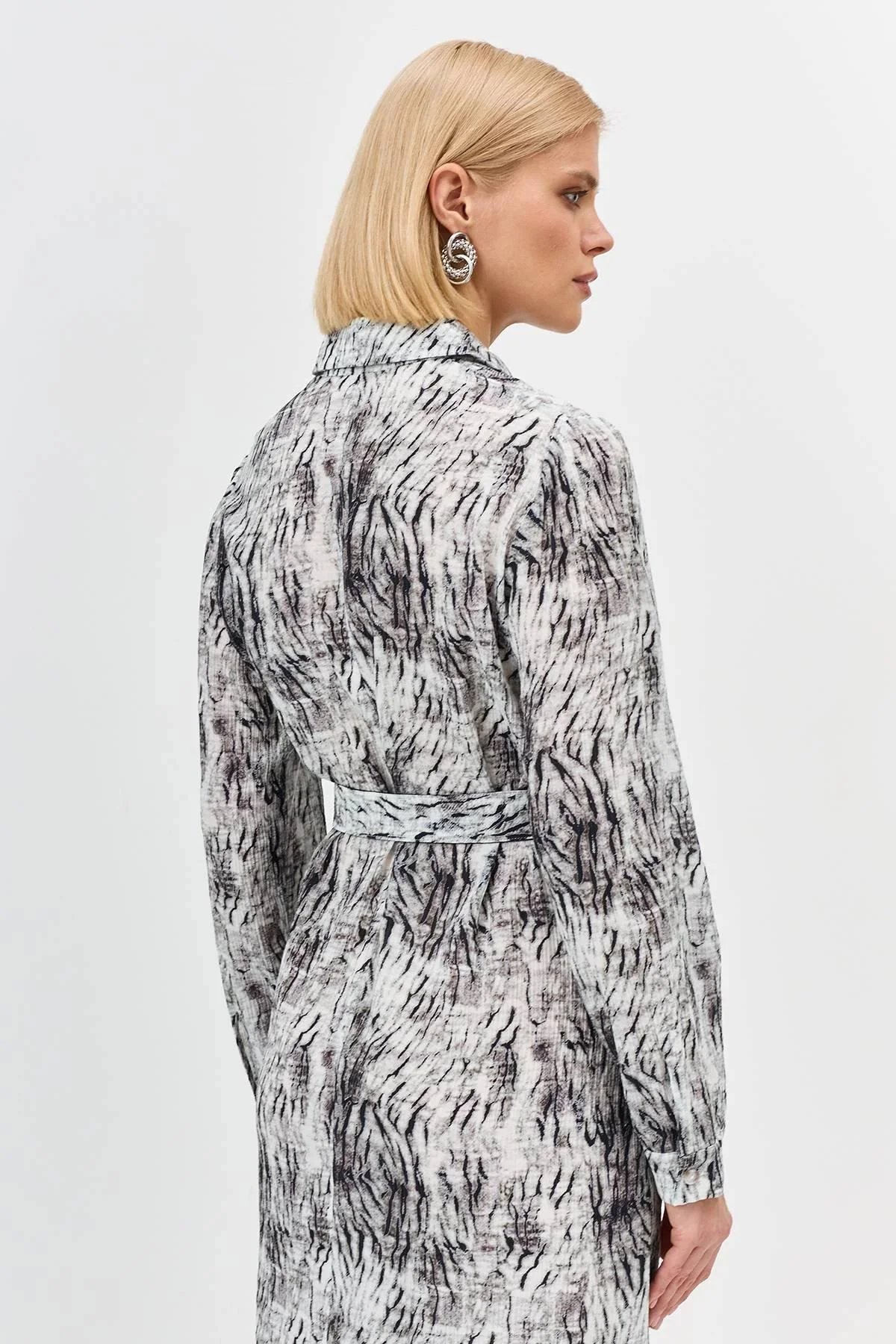 Платье-рубашка из вискозы с принтом, 34