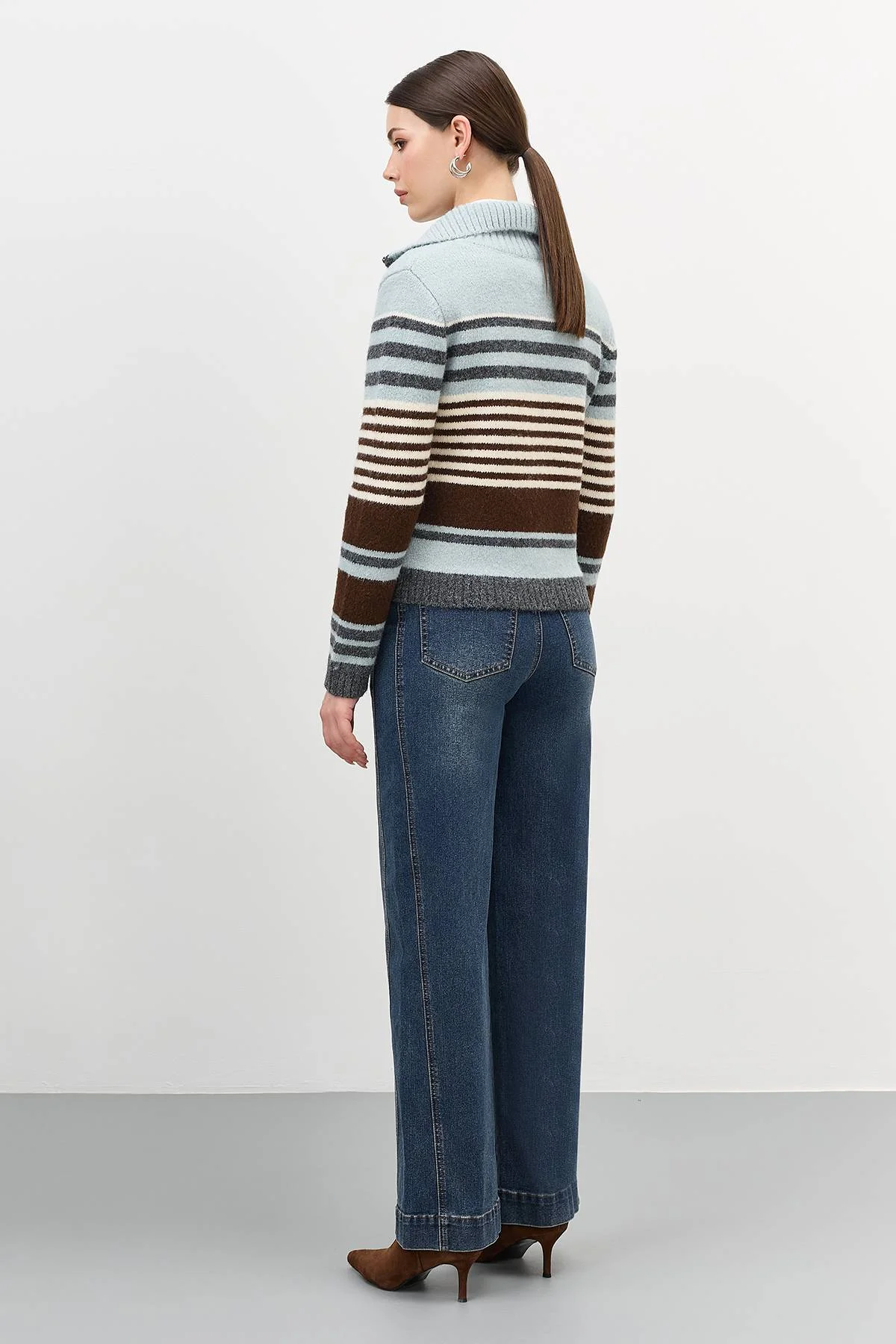 Лимитированная серия кардиган в яркую полоску и ремень, 46