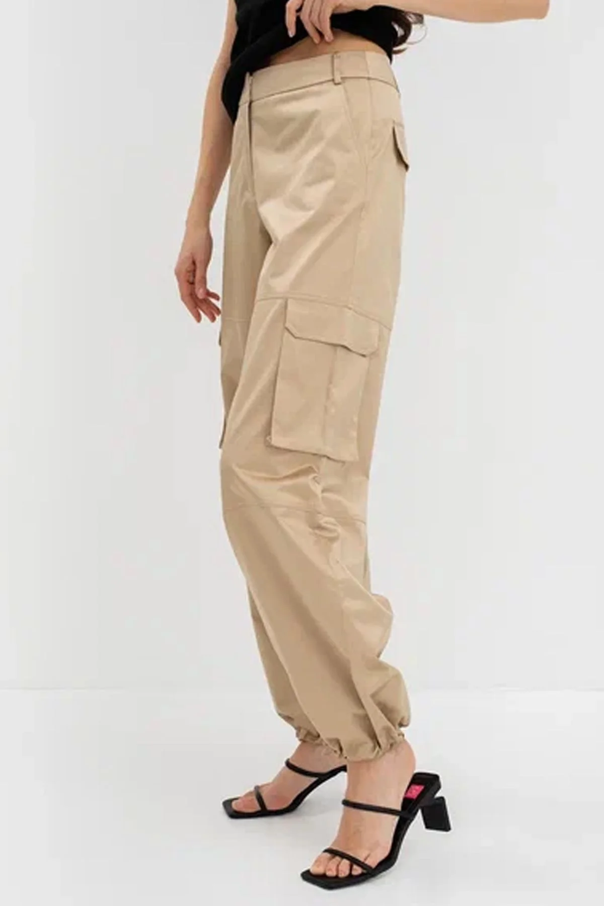 Брюки карго песочного цвета из сатиновой ткани, 48р
