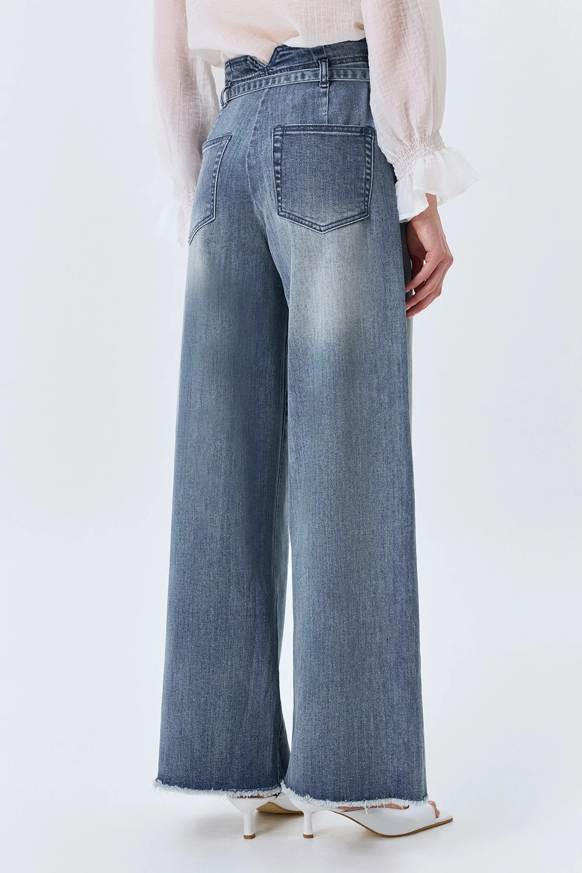 Широкие джинсы в стиле "Бохо", 52