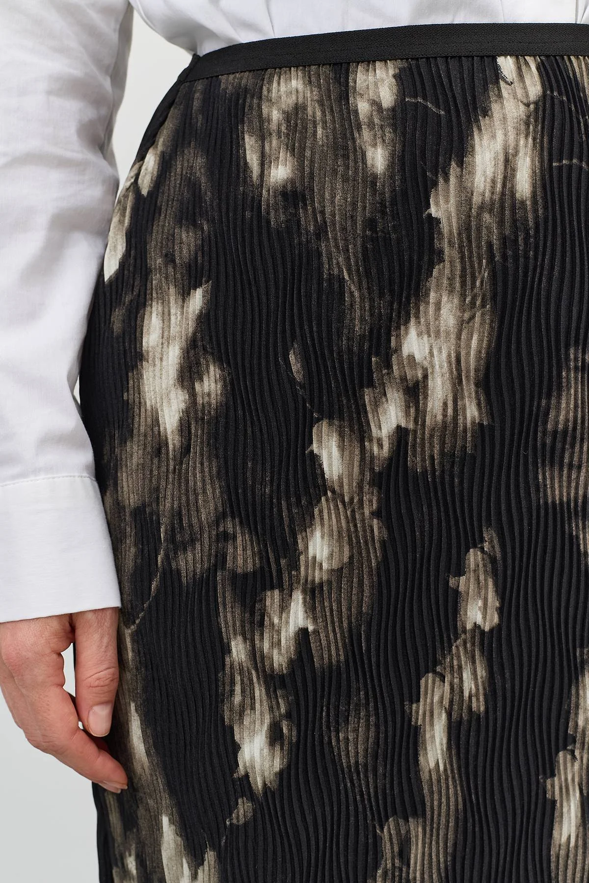 Юбка-плиссе из фактурной ткани, 42