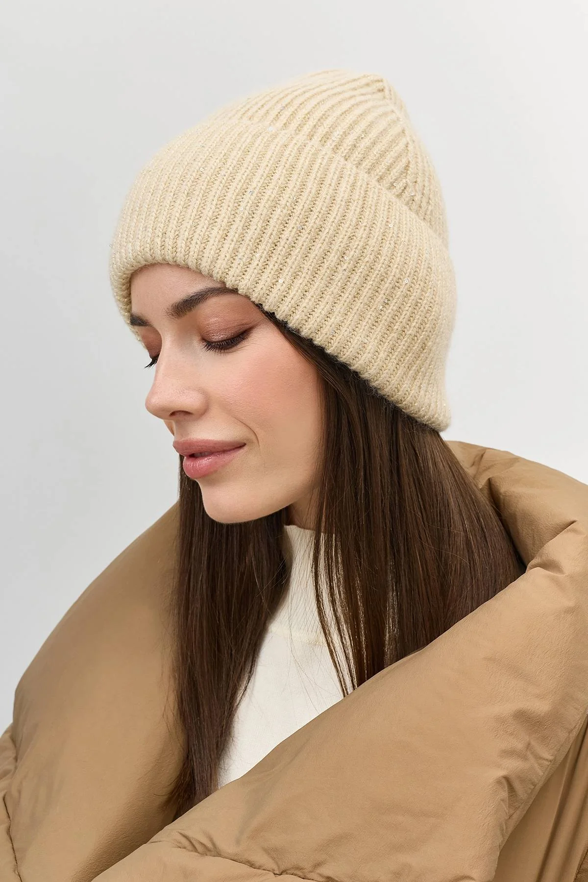 Шапка бини с широким отворотом, One