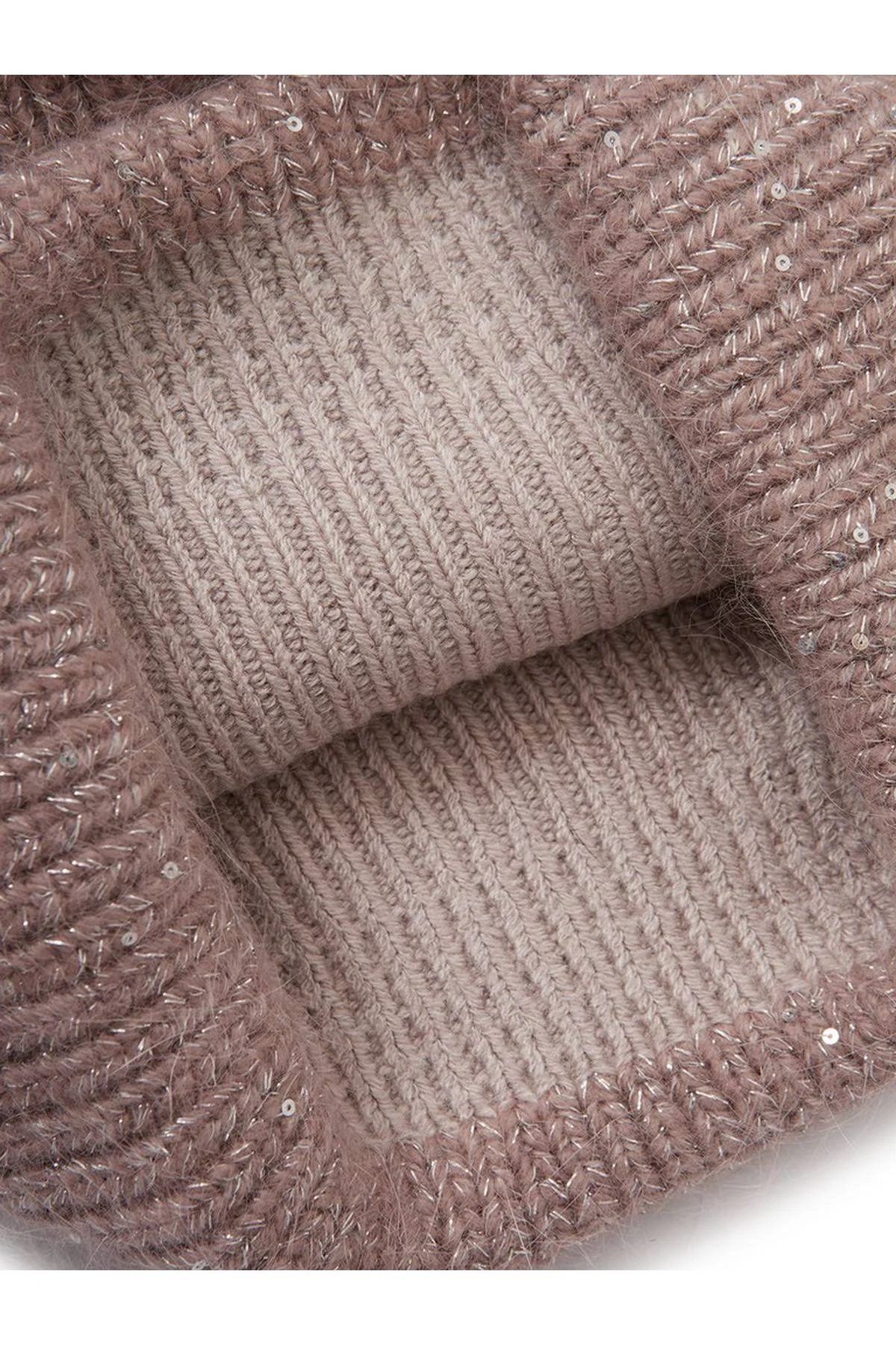 Шапка пыльно-розовая, One