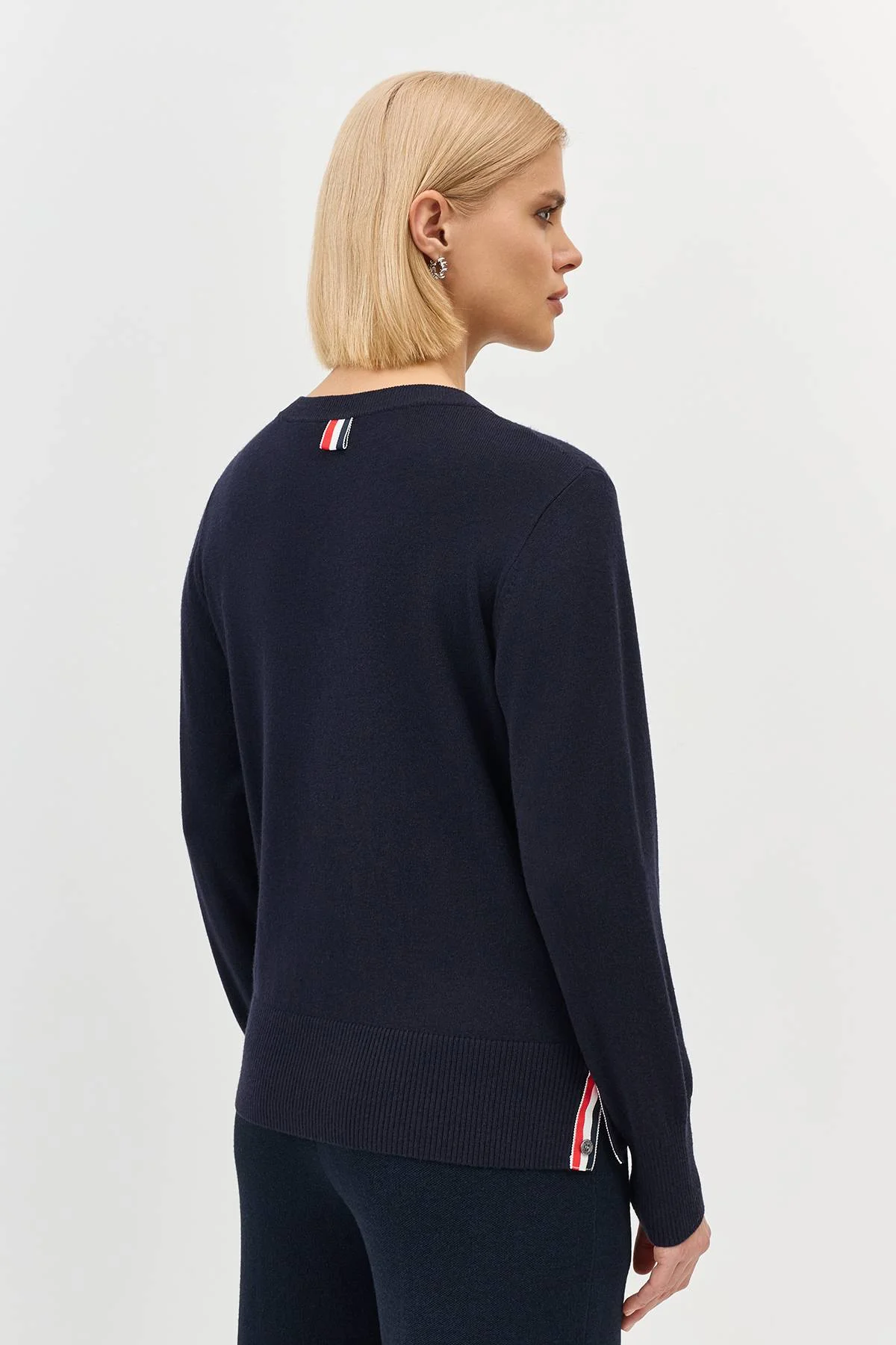 Лимитированная серия джемпер с контрастной вышивкой и ремень, 44