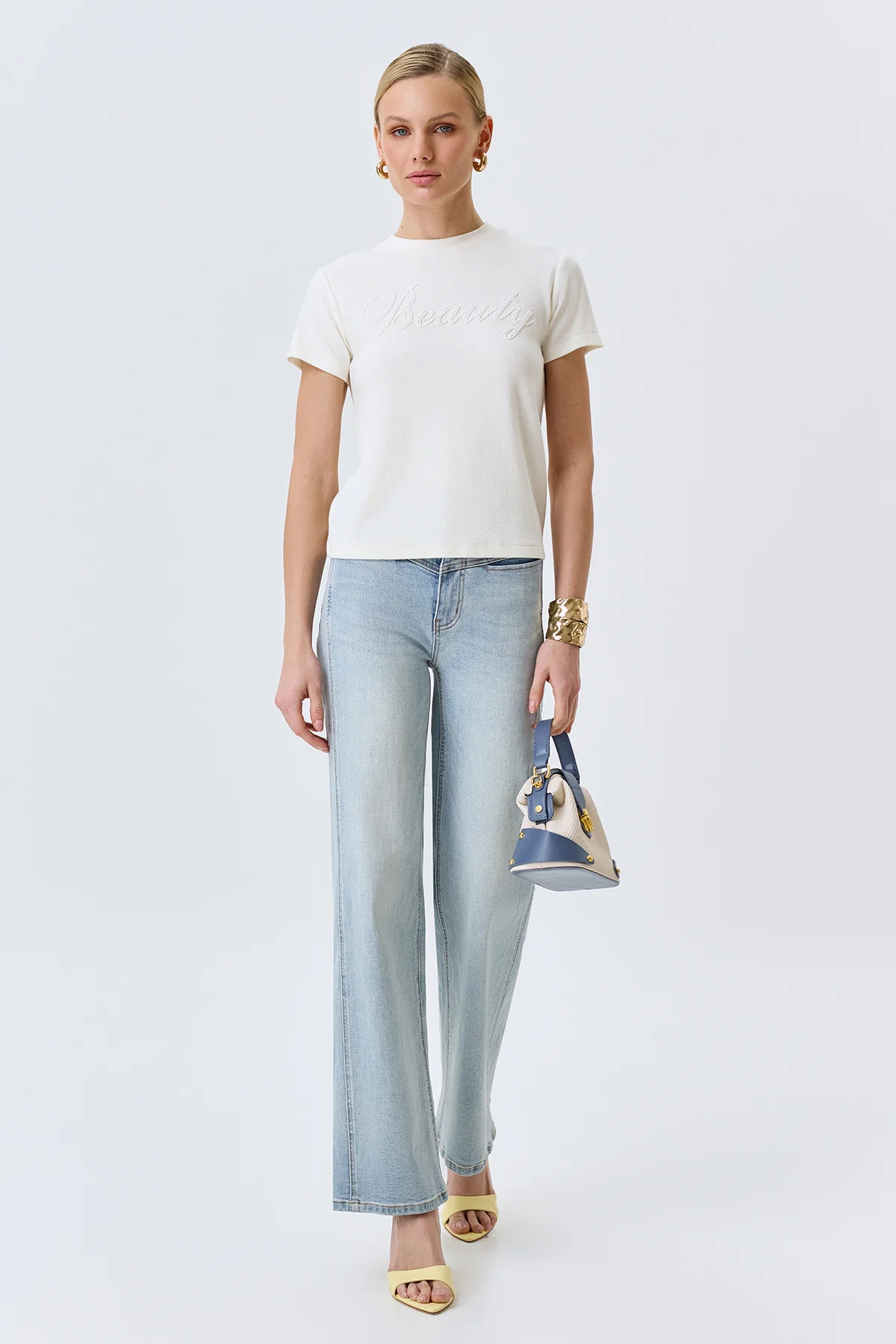 Свободные джинсы с деликатной варкой, 46