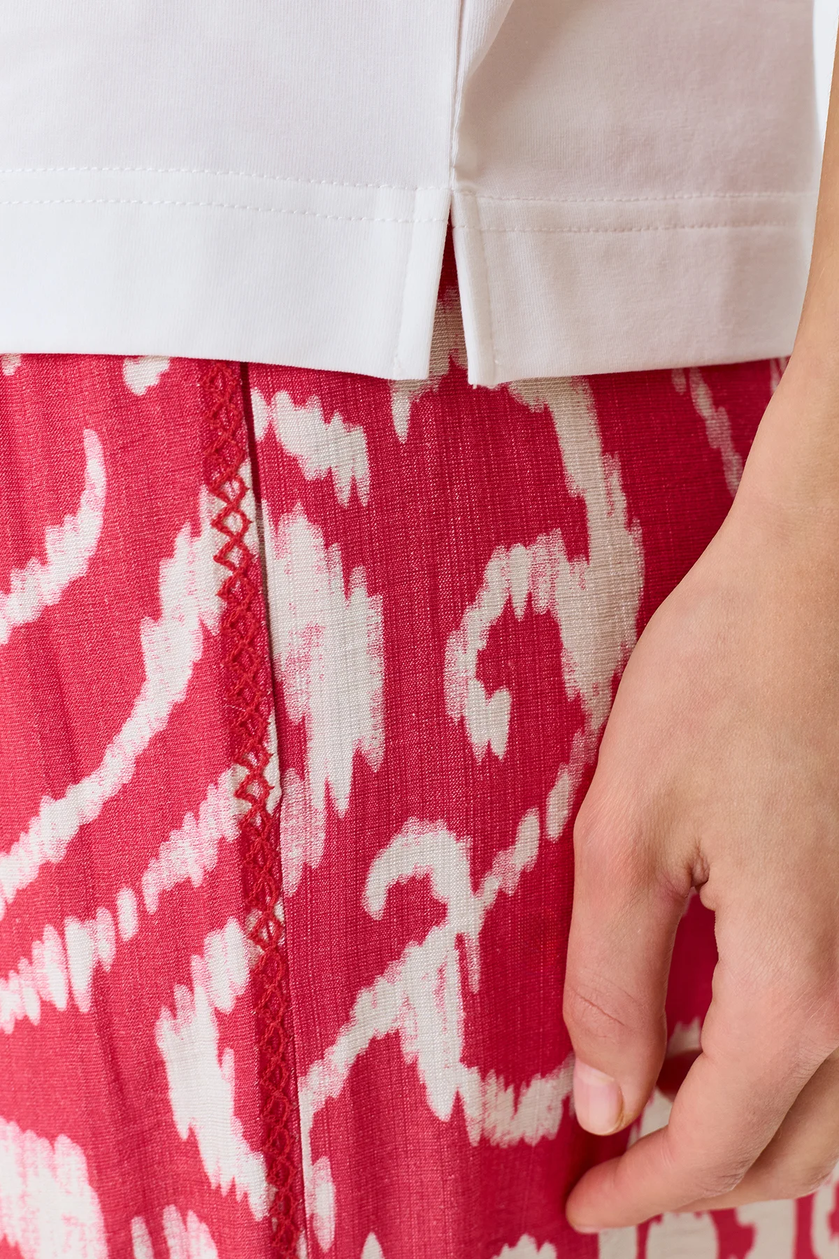 Футболка нарядная летняя, 44