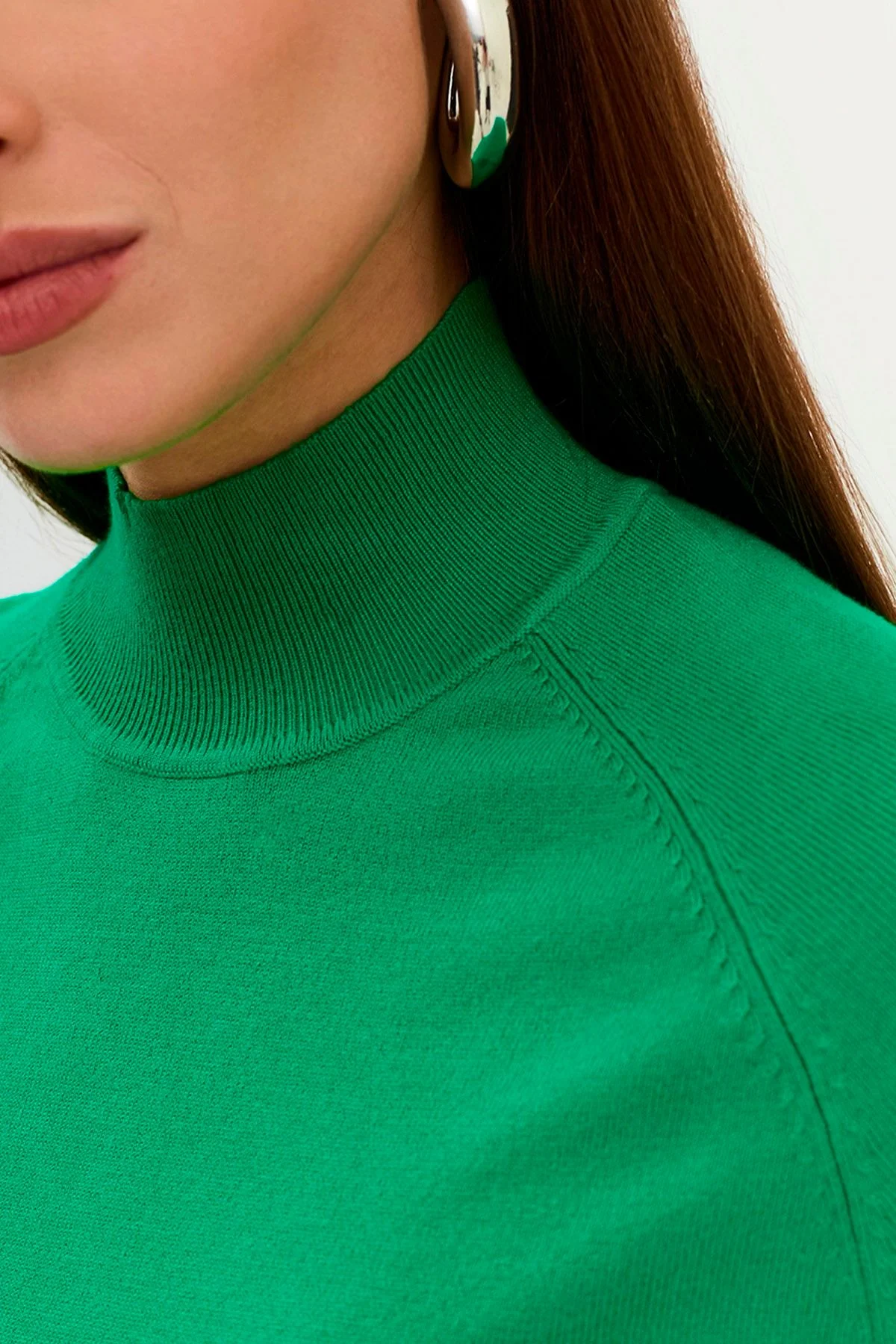 Базовый трикотажный джемпер с воротником-стойкой 53703/5, 50р