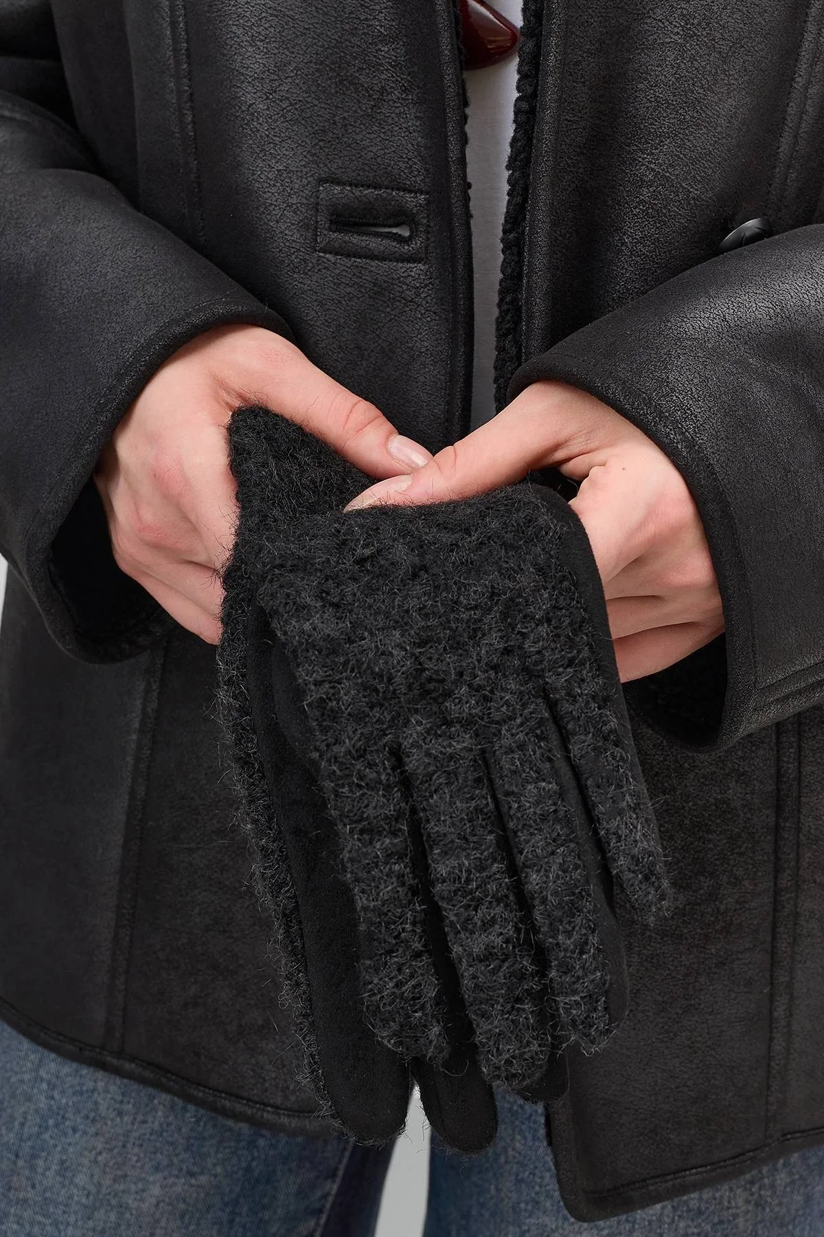 Черные комбинированные перчатки с искусственным мехом, One